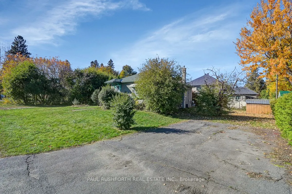 39 Cote De Neiges Road