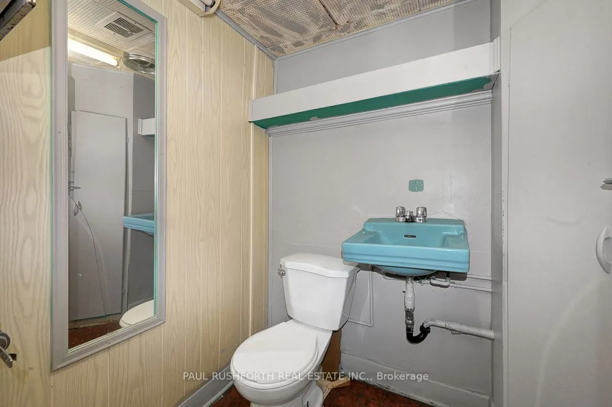 39 Cote De Neiges Road