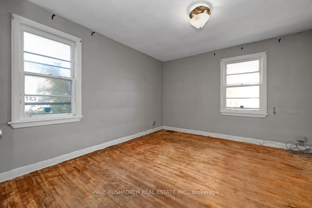 39 Cote De Neiges Road