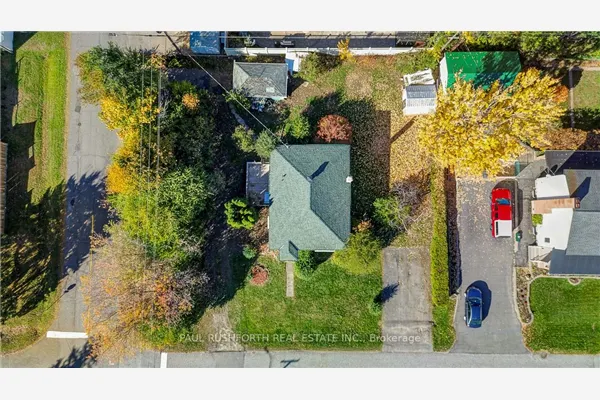 39 Cote De Neiges Road