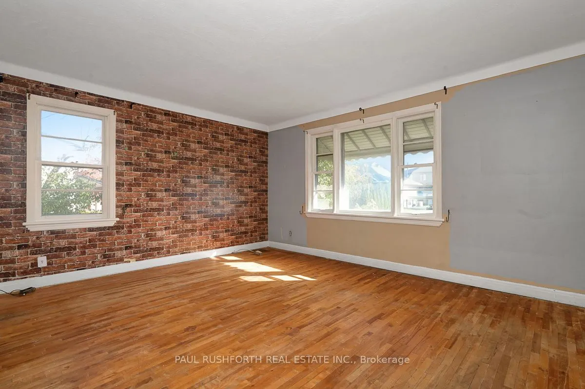 39 Cote De Neiges Road