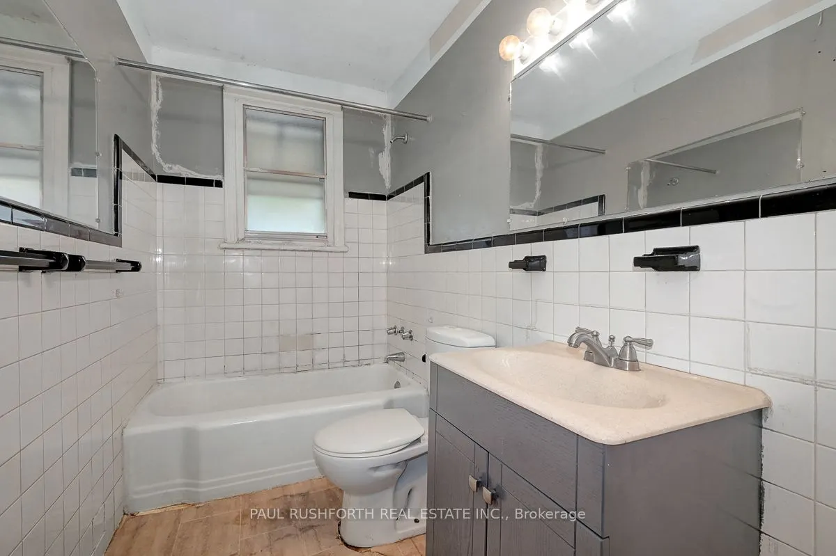 39 Cote De Neiges Road