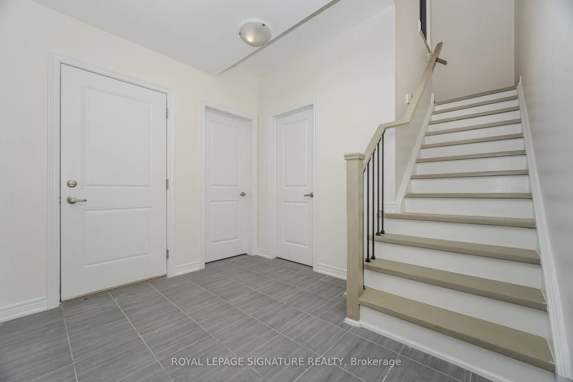 5 Ridgeside Lane, #33