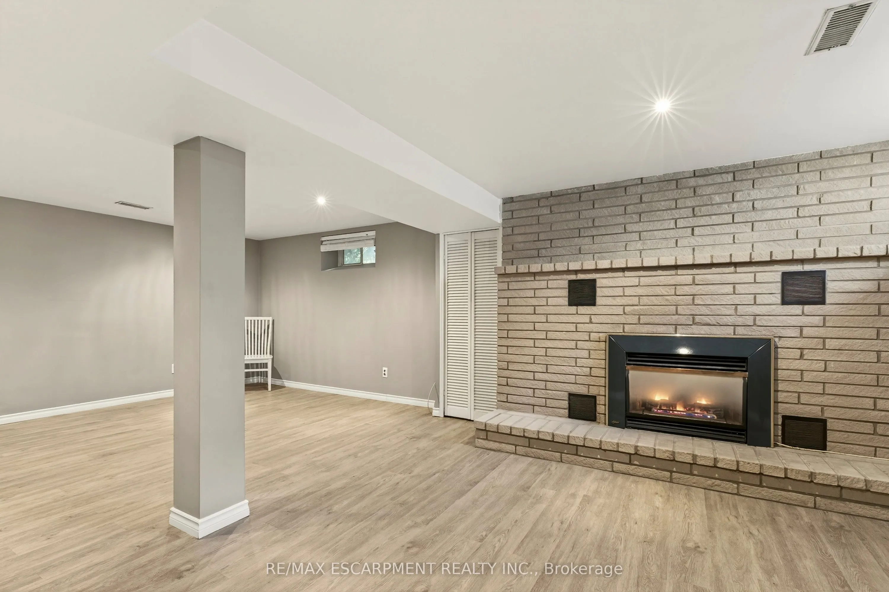 12 Ridley Heights Drive