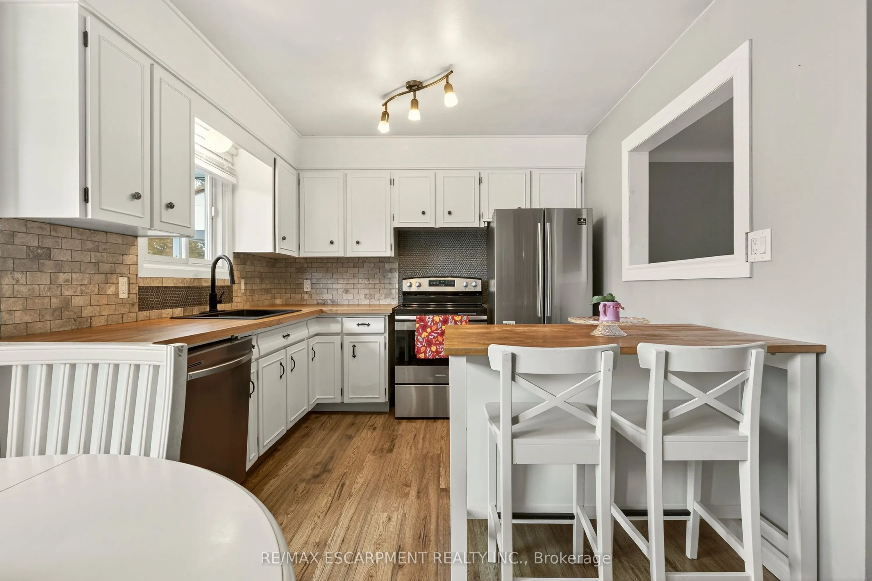 12 Ridley Heights Drive