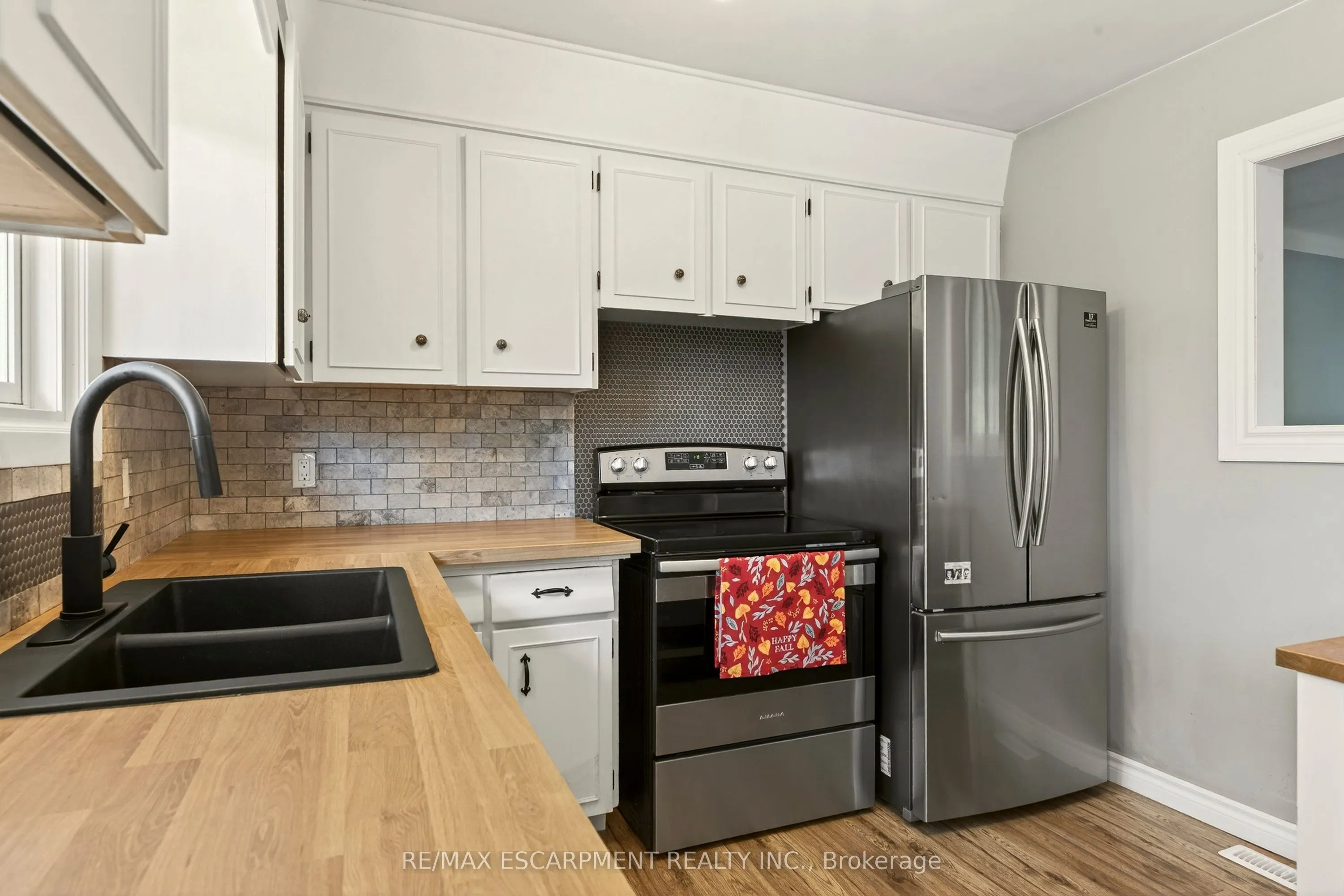 12 Ridley Heights Drive