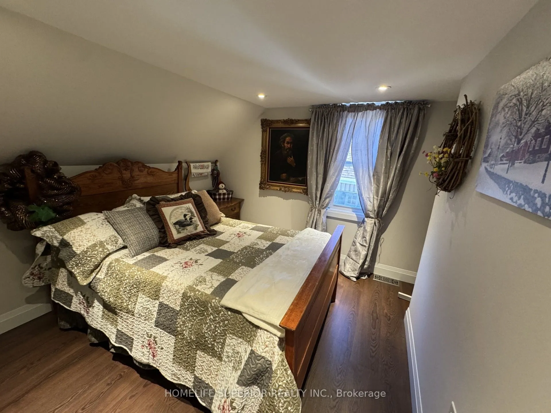 36 Madoc Street