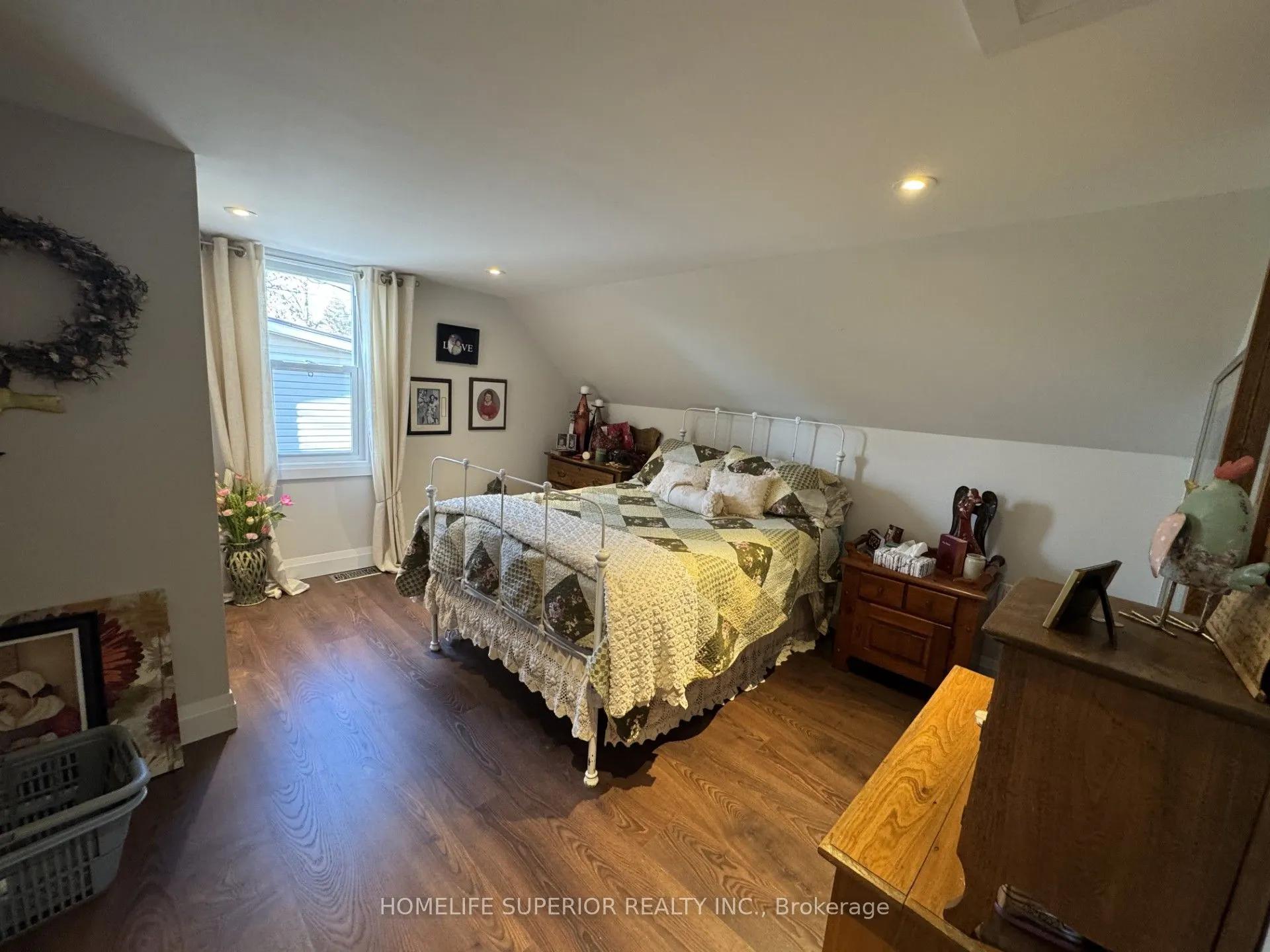 36 Madoc Street