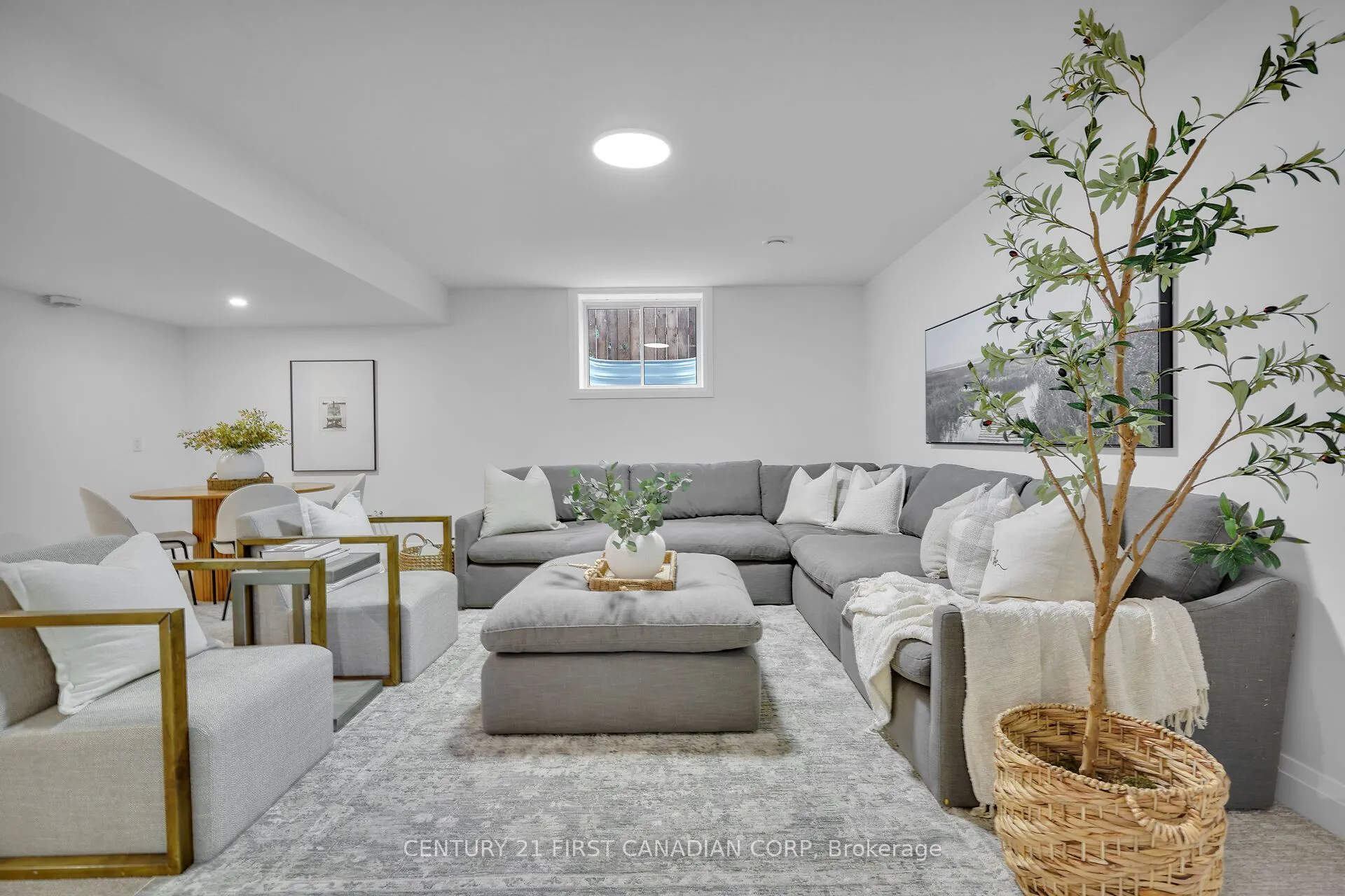 1918 Fountain Grass Drive