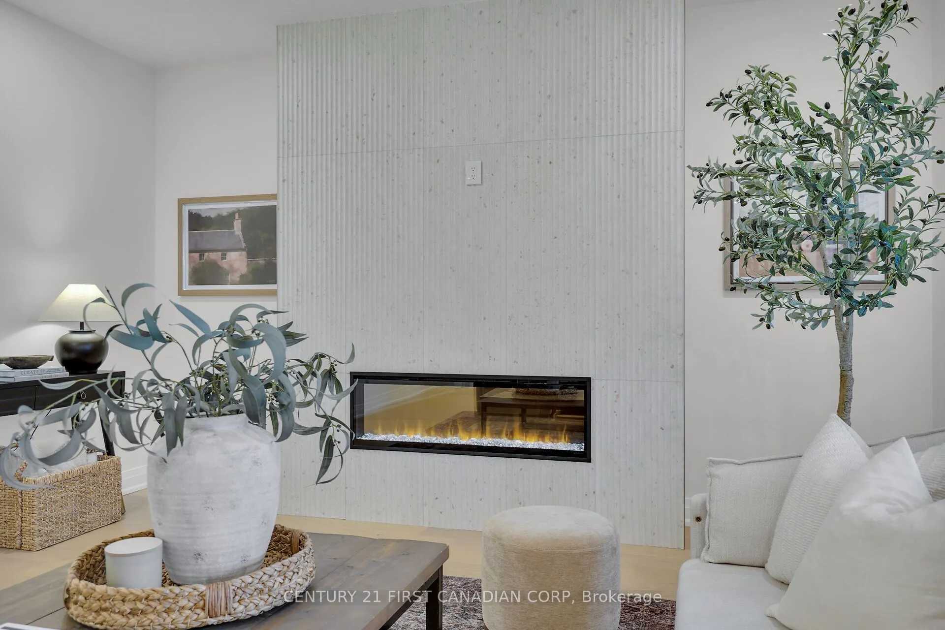 1918 Fountain Grass Drive