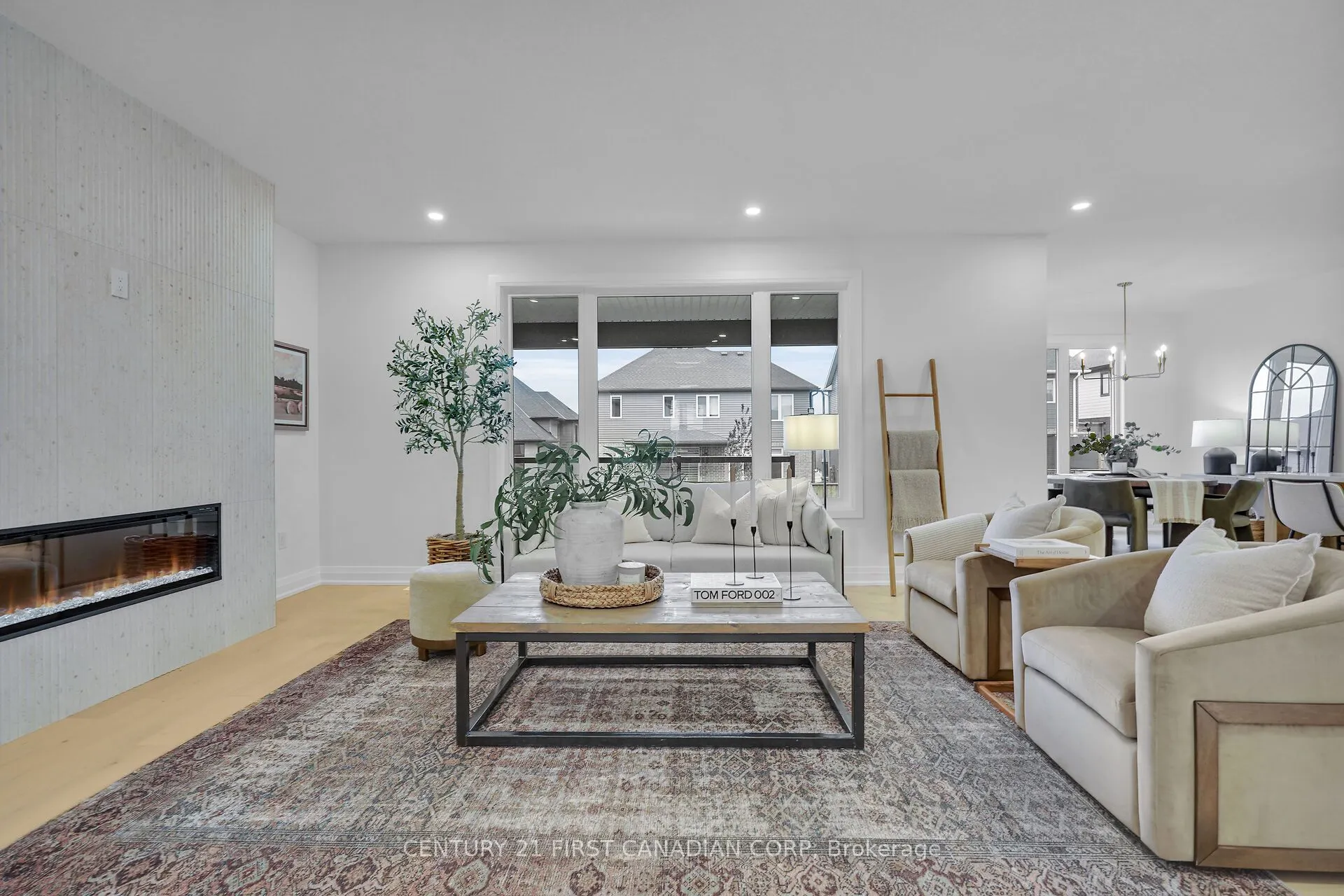 1918 Fountain Grass Drive