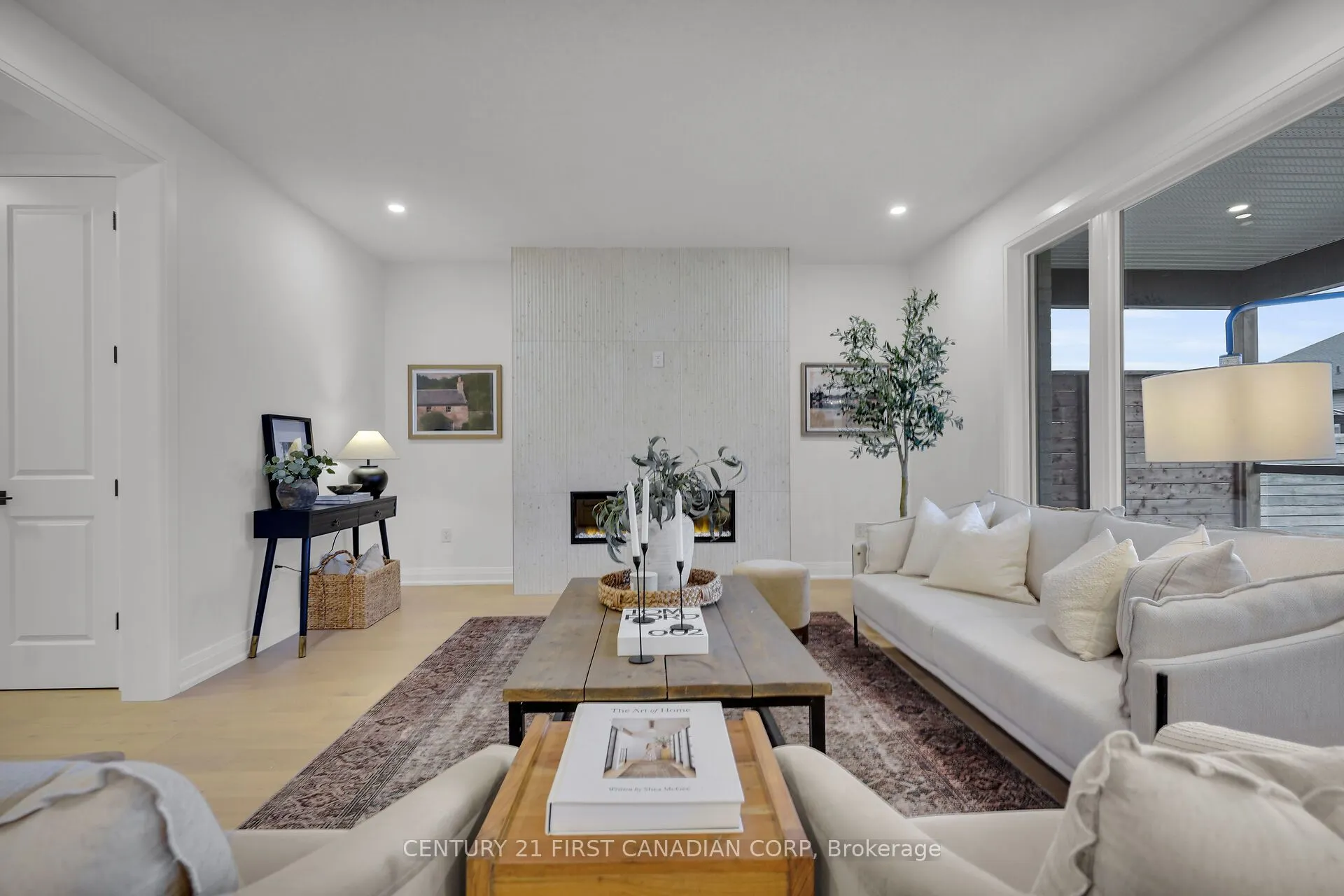 1918 Fountain Grass Drive