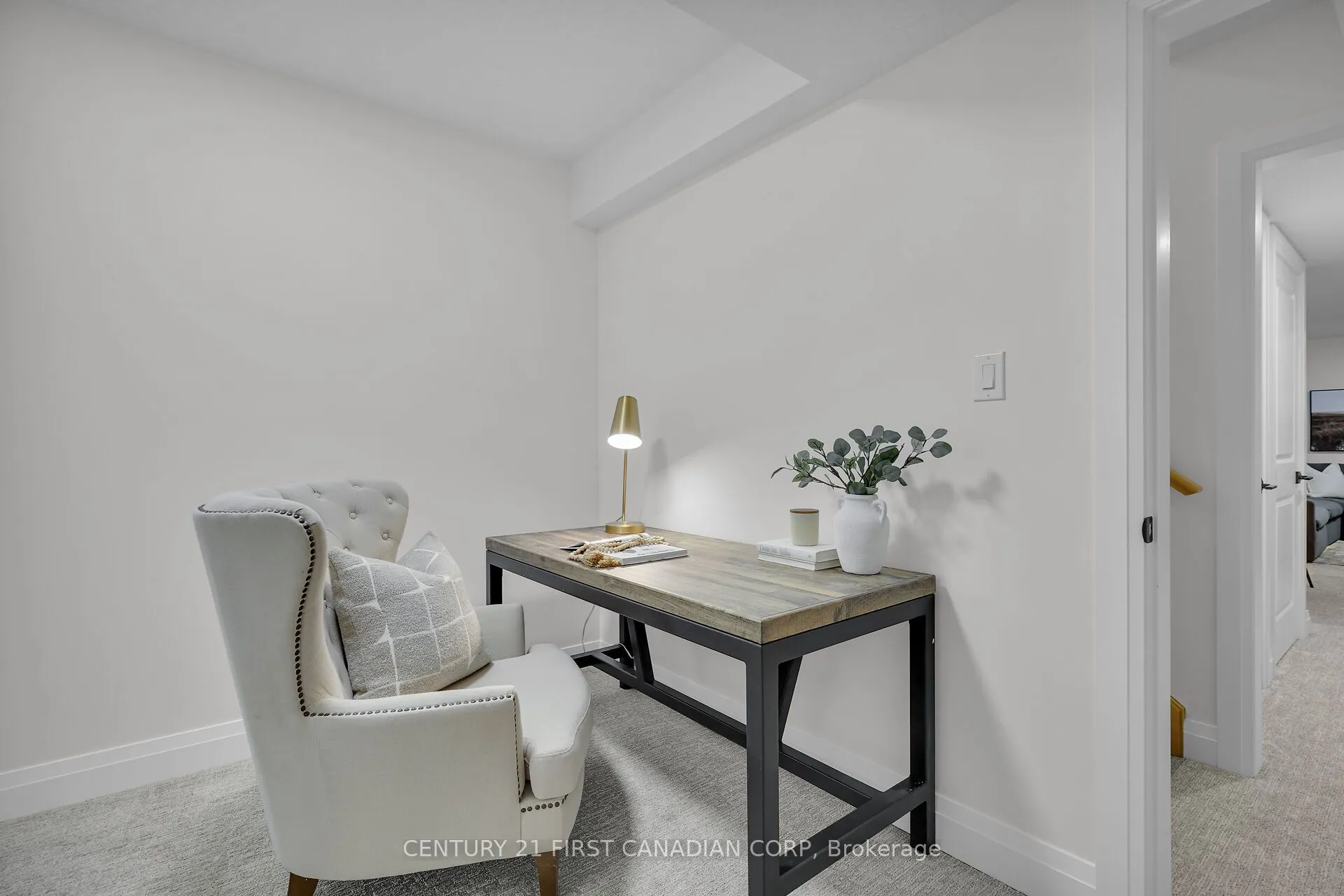 1918 Fountain Grass Drive