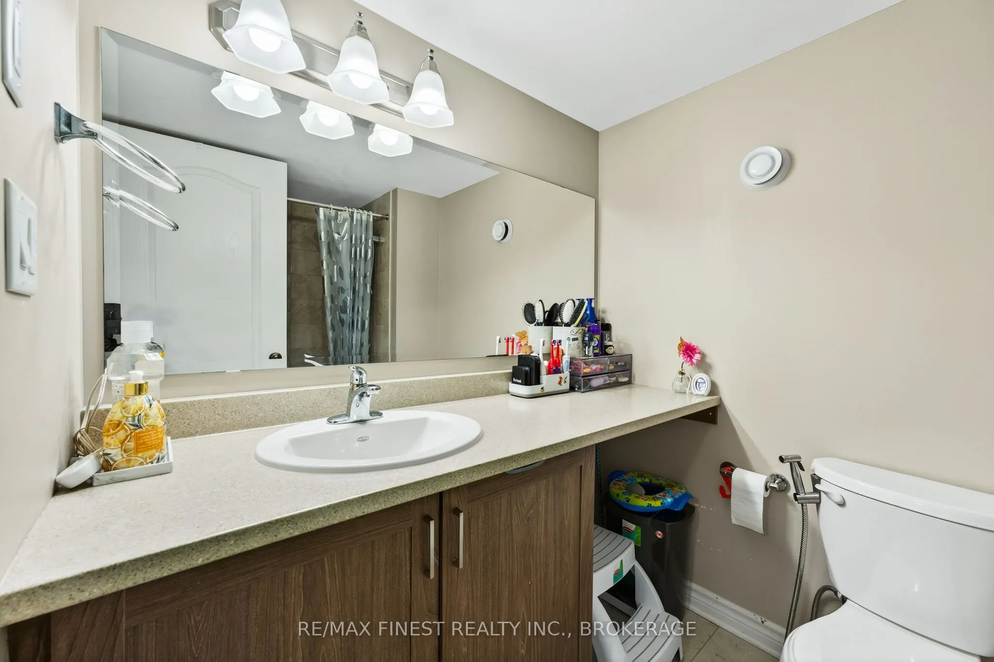 1257 Wheathill Street