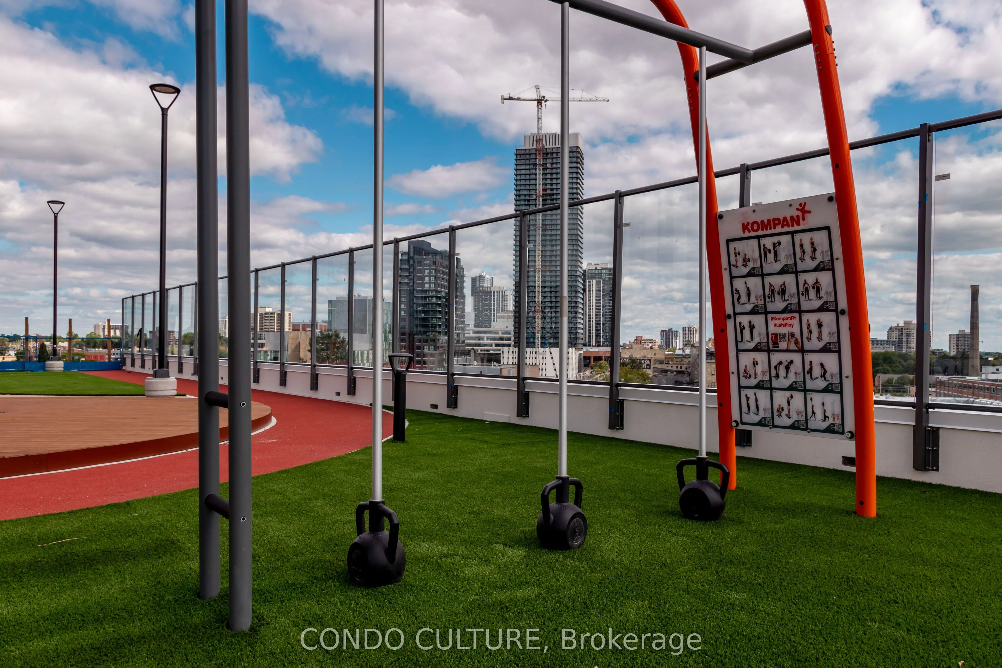 25 Wellington Street S, #1606