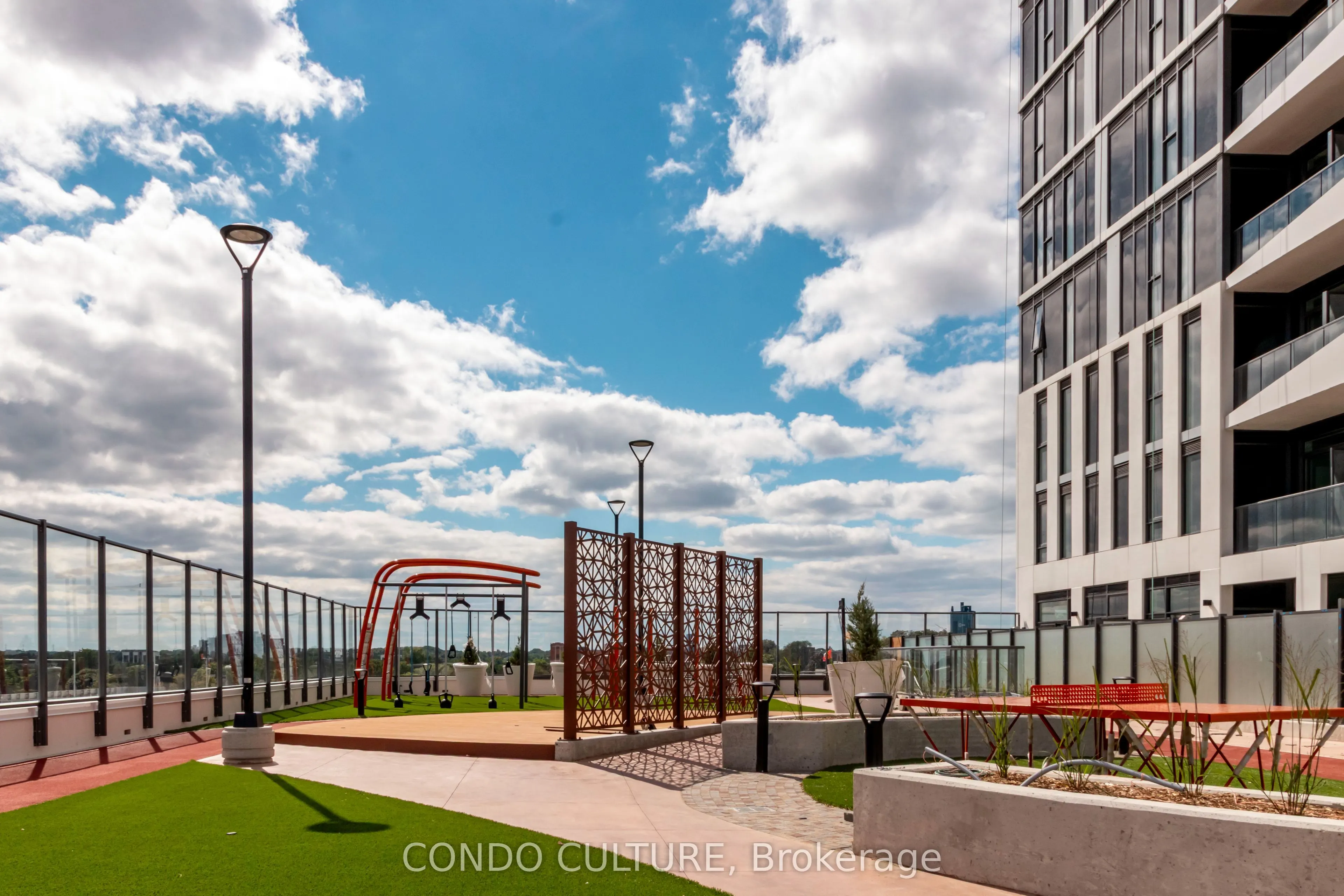 25 Wellington Street S, #1108