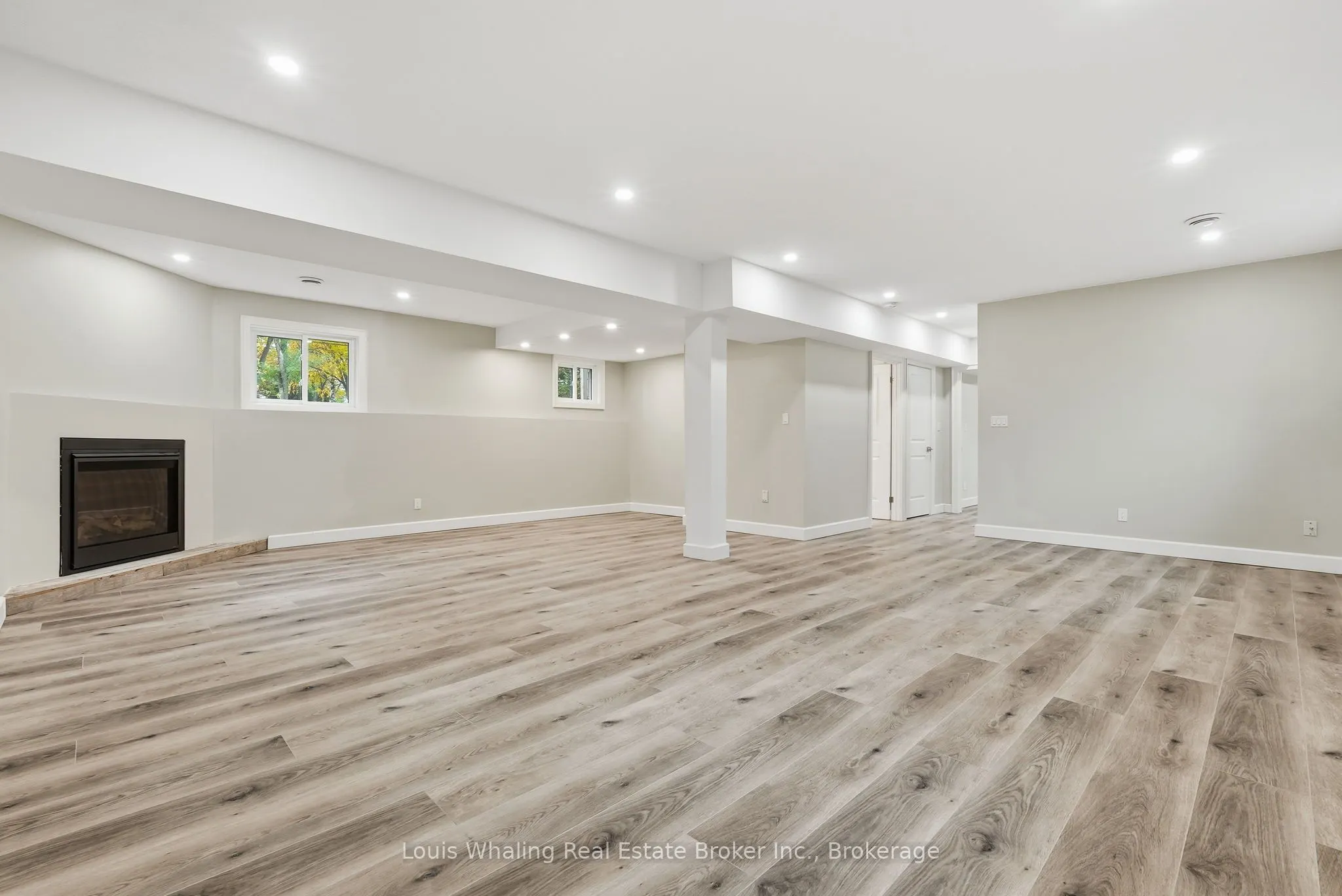 25 Dirstein Street N