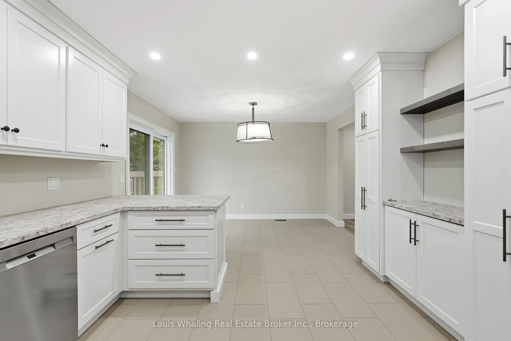 25 Dirstein Street N