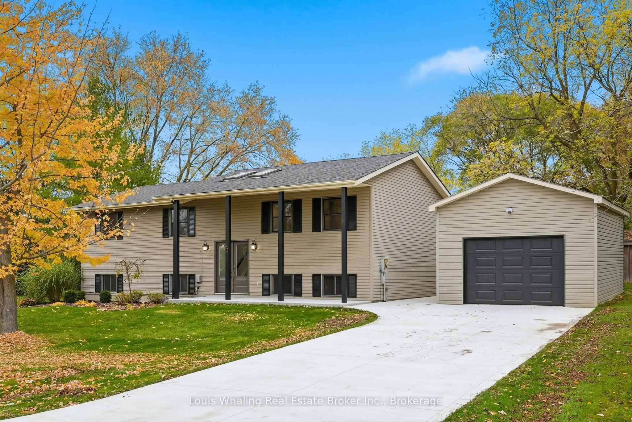 25 Dirstein Street N