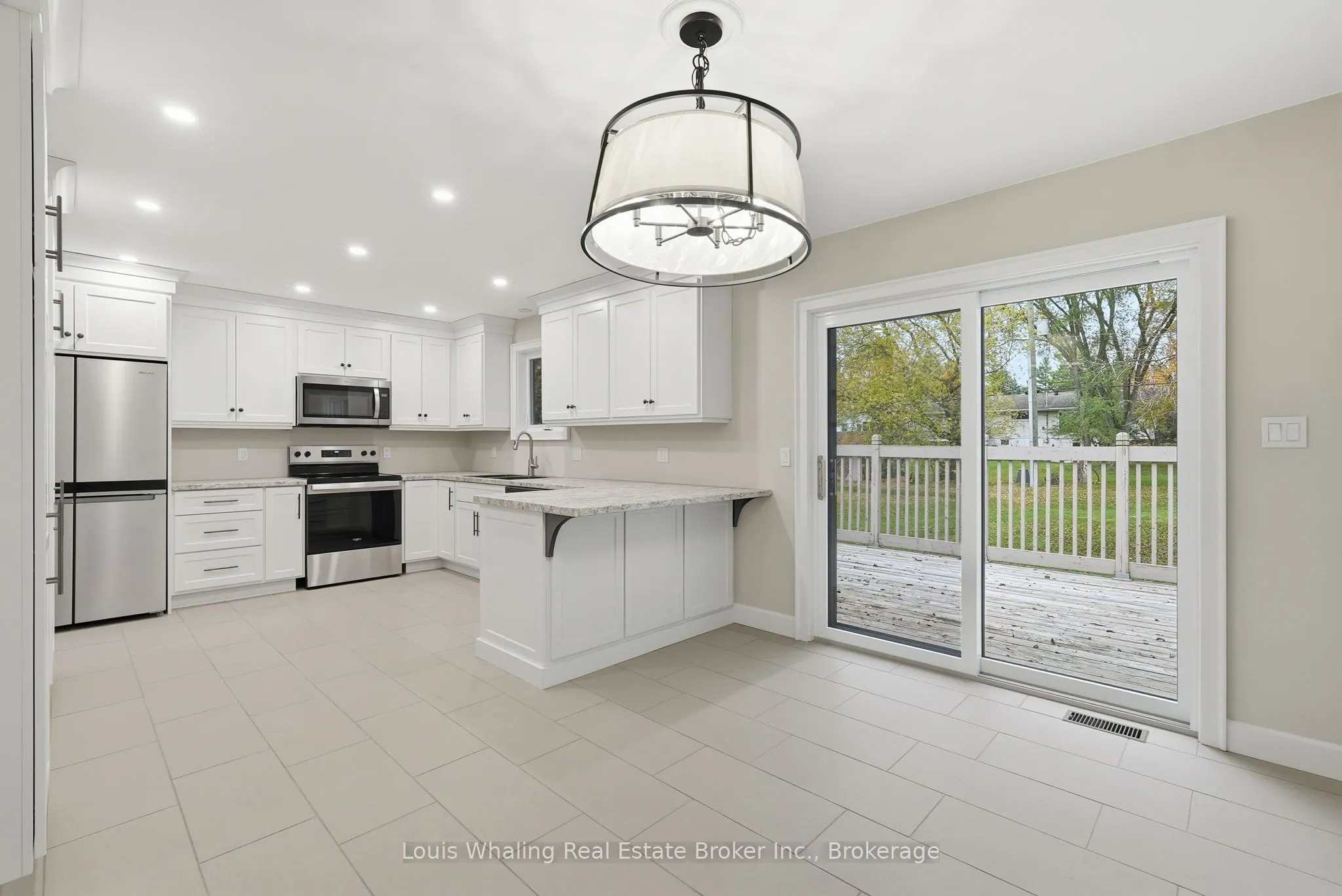 25 Dirstein Street N