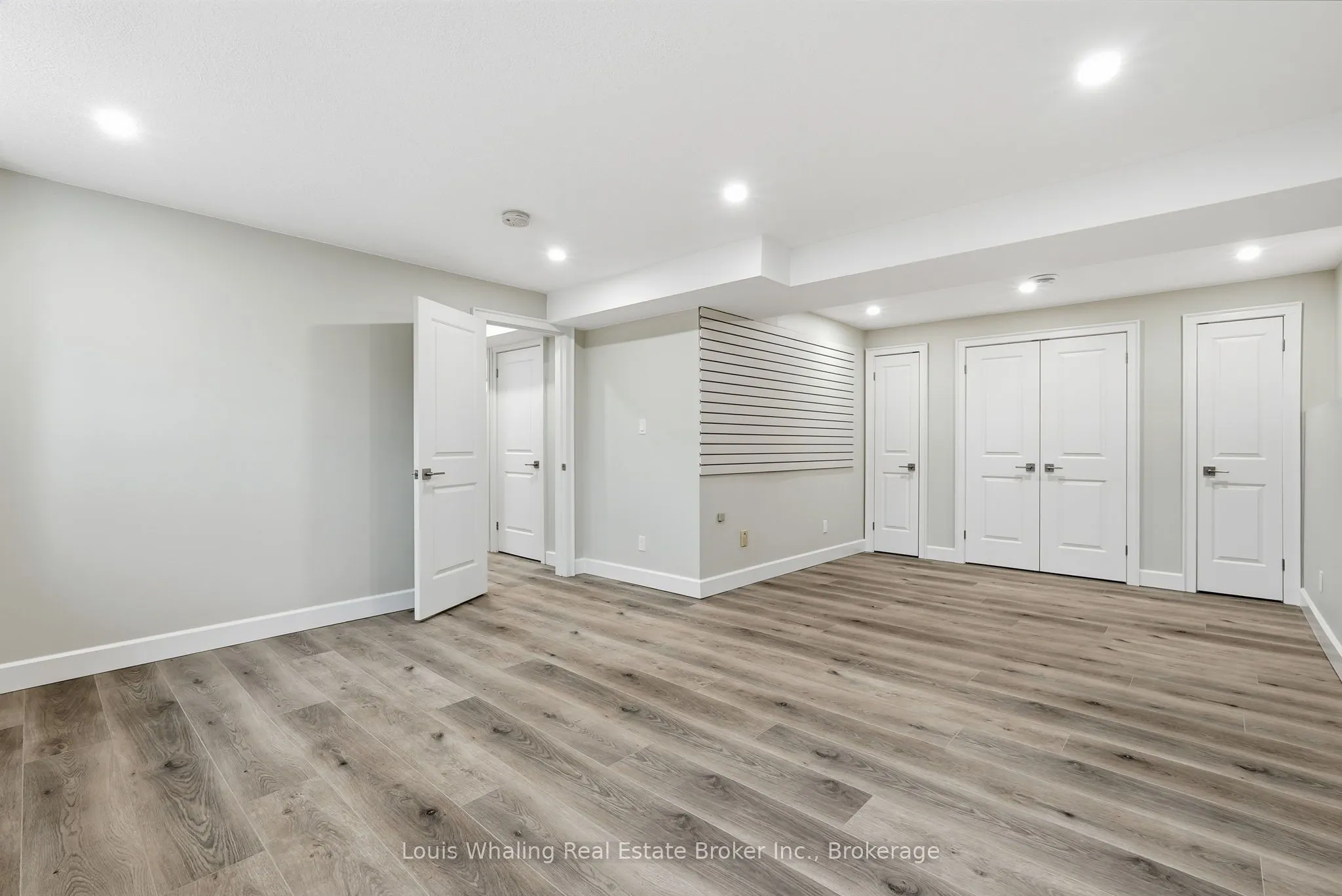 25 Dirstein Street N