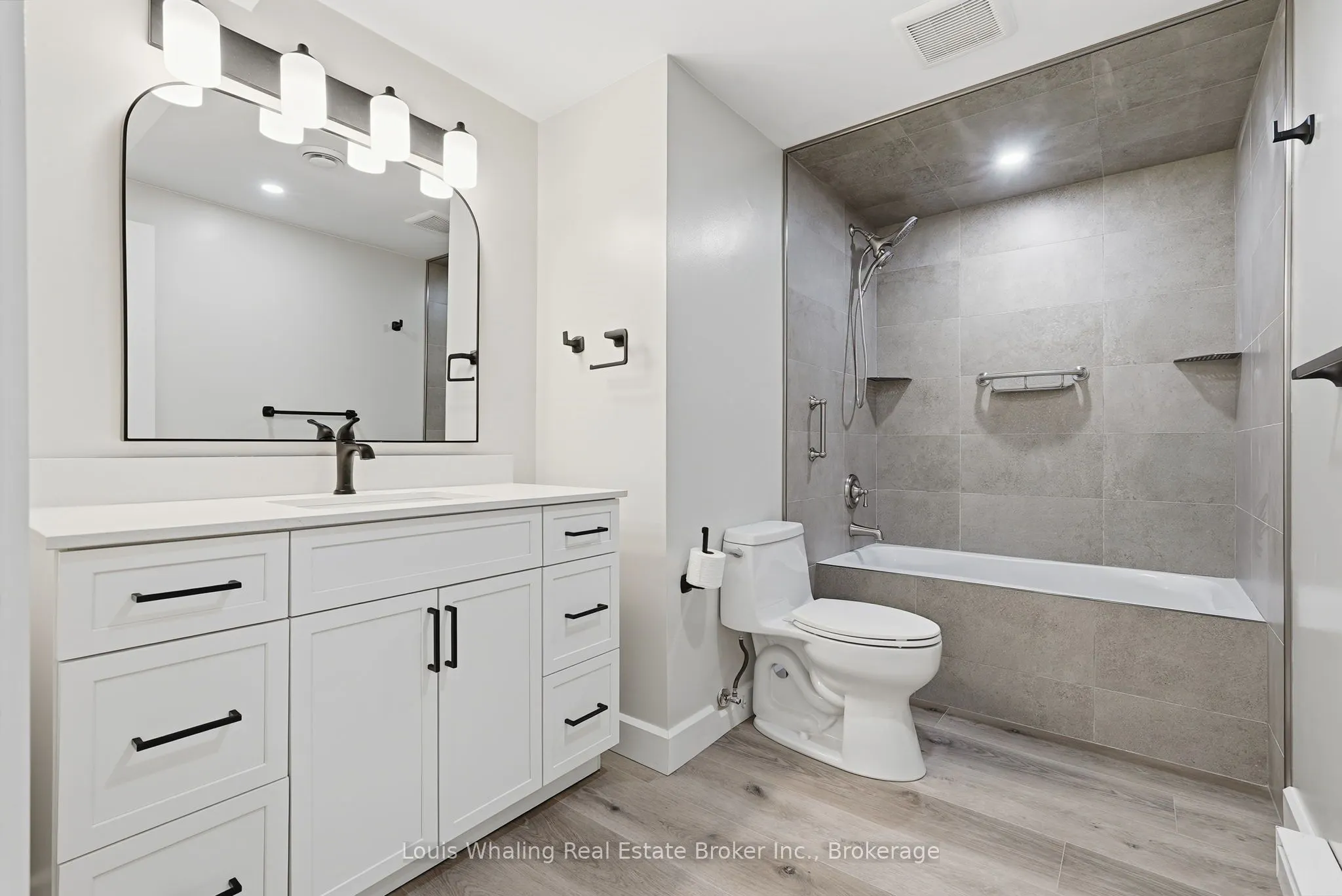 25 Dirstein Street N