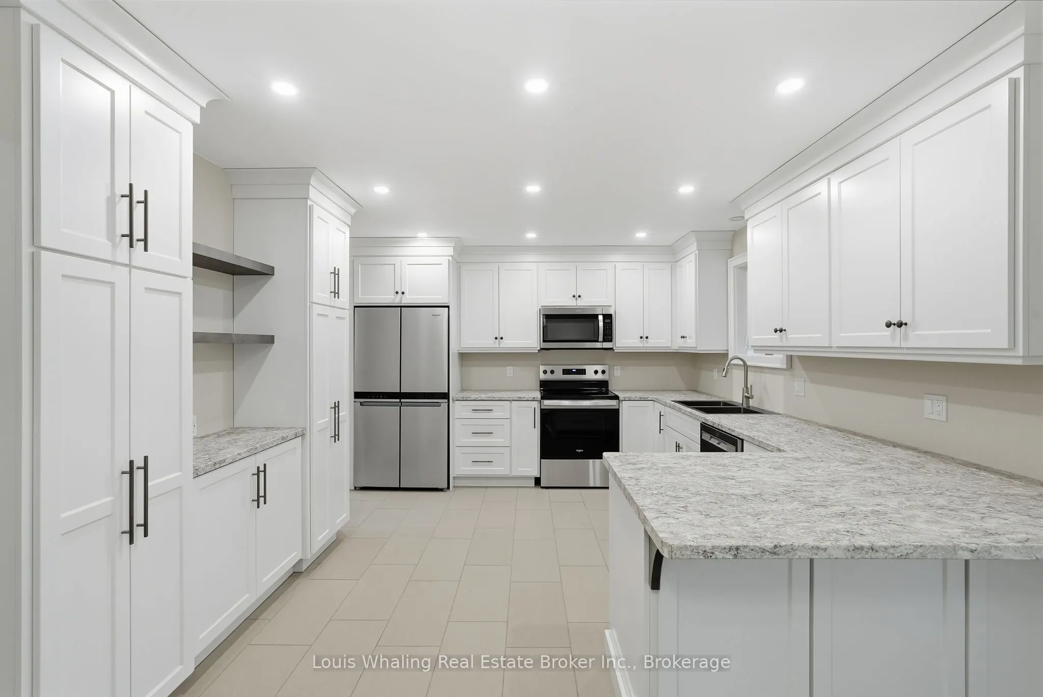 25 Dirstein Street N