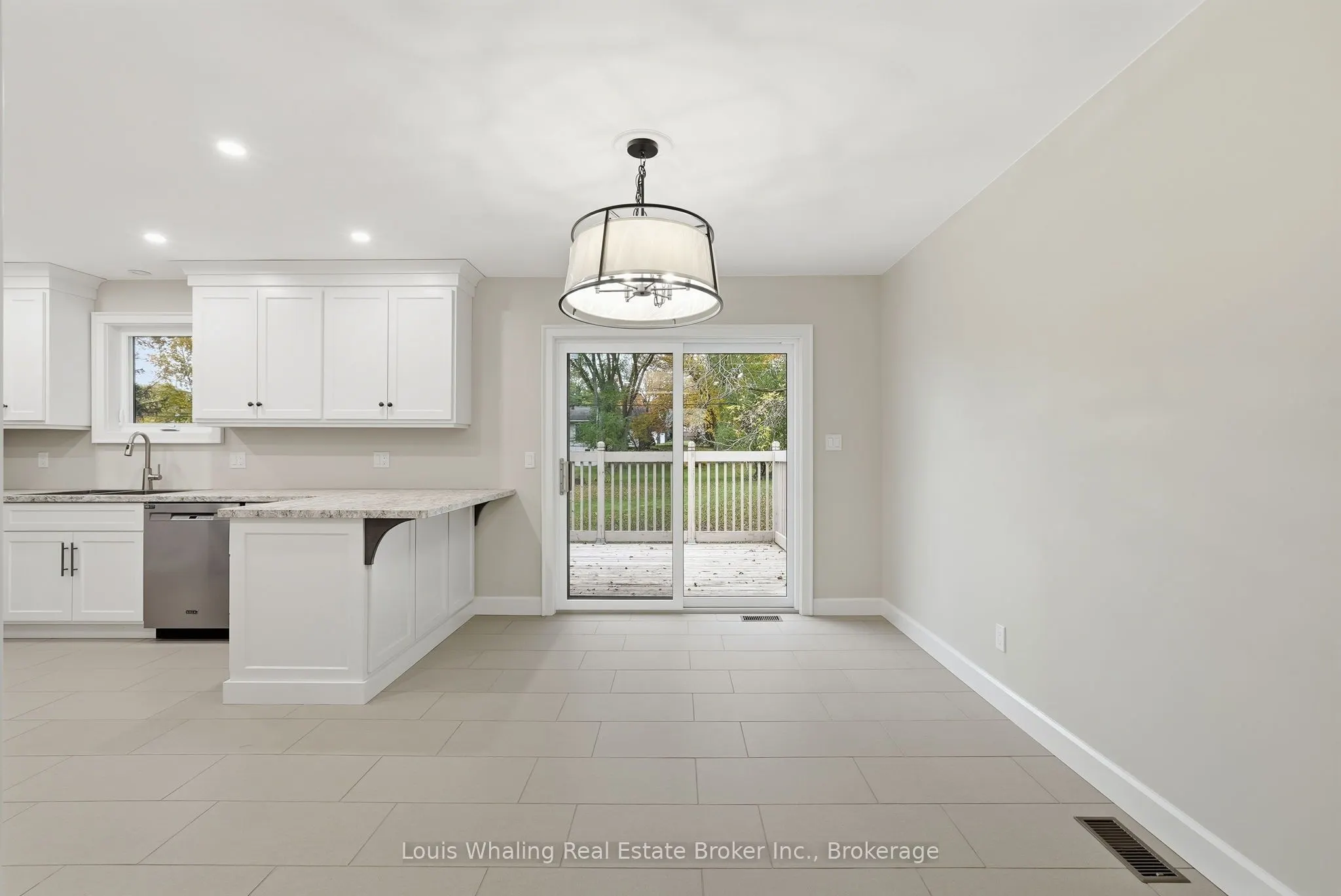 25 Dirstein Street N