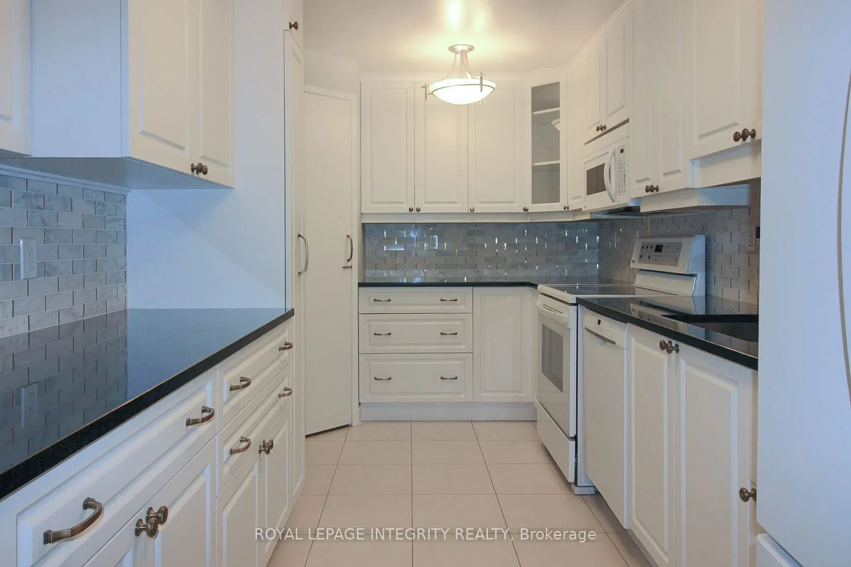 1080 DES ORMES Place, #29