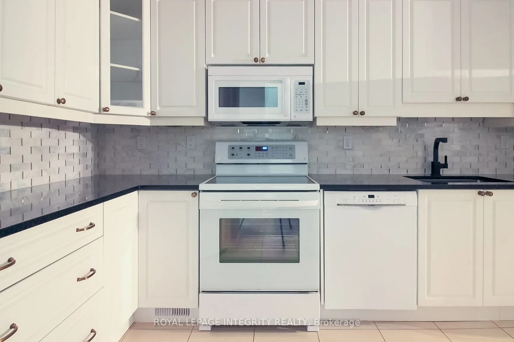 1080 DES ORMES Place, #29