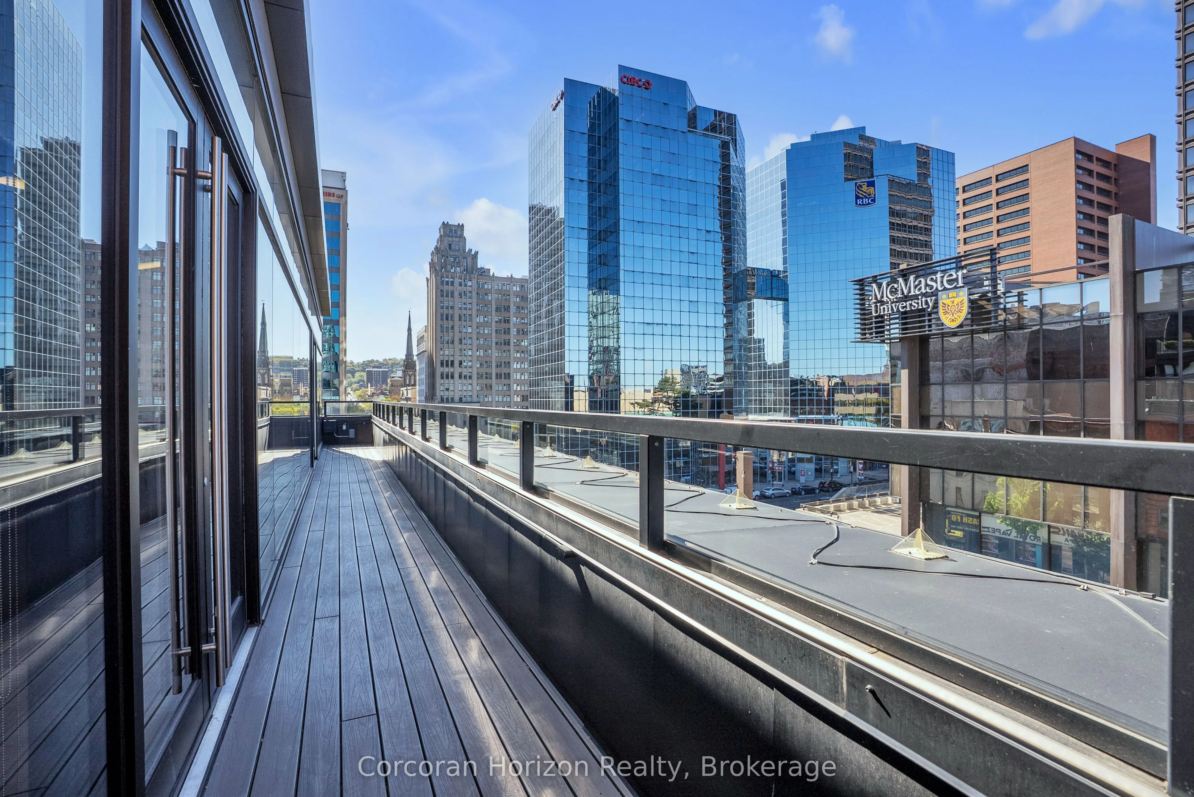 12 JAMES Street N, #402