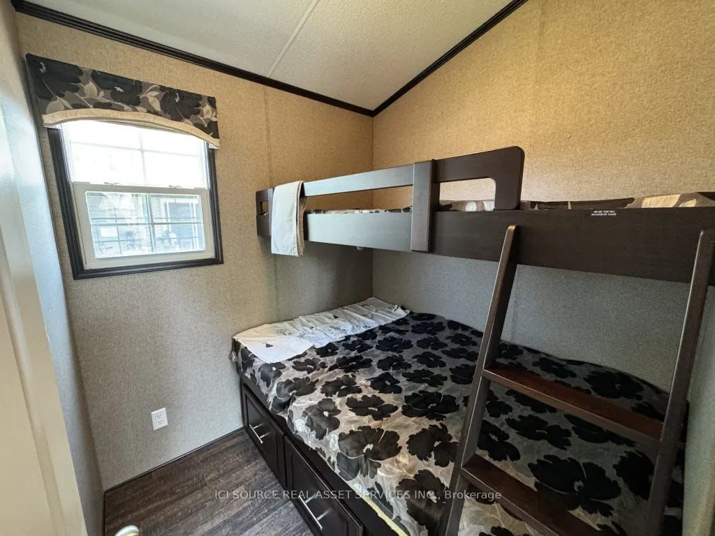 1235 Villiers Line, #SAL024