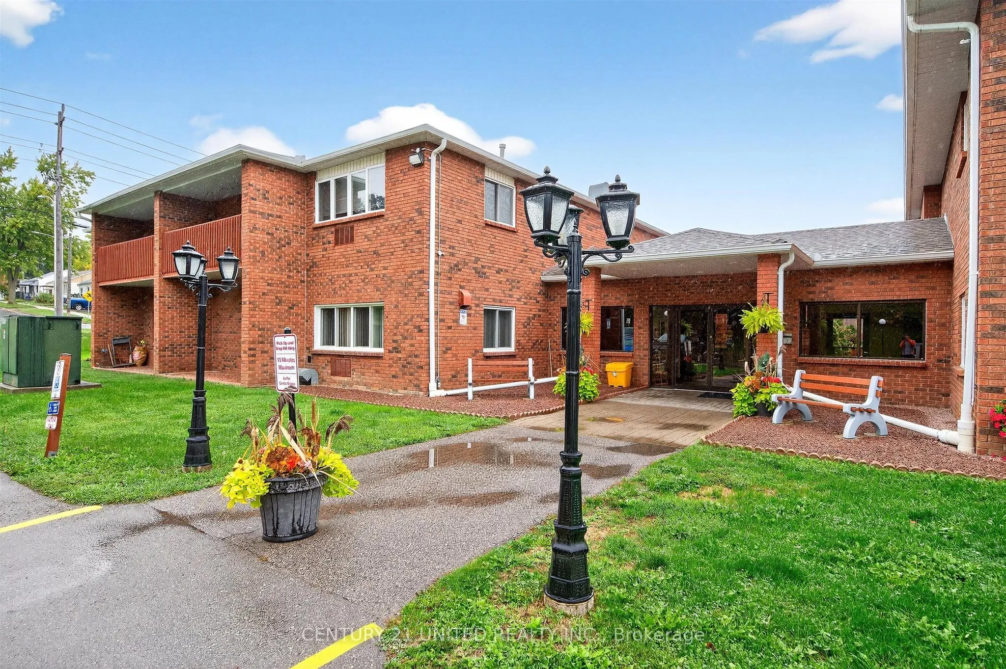 475 Parkhill Road W, #224