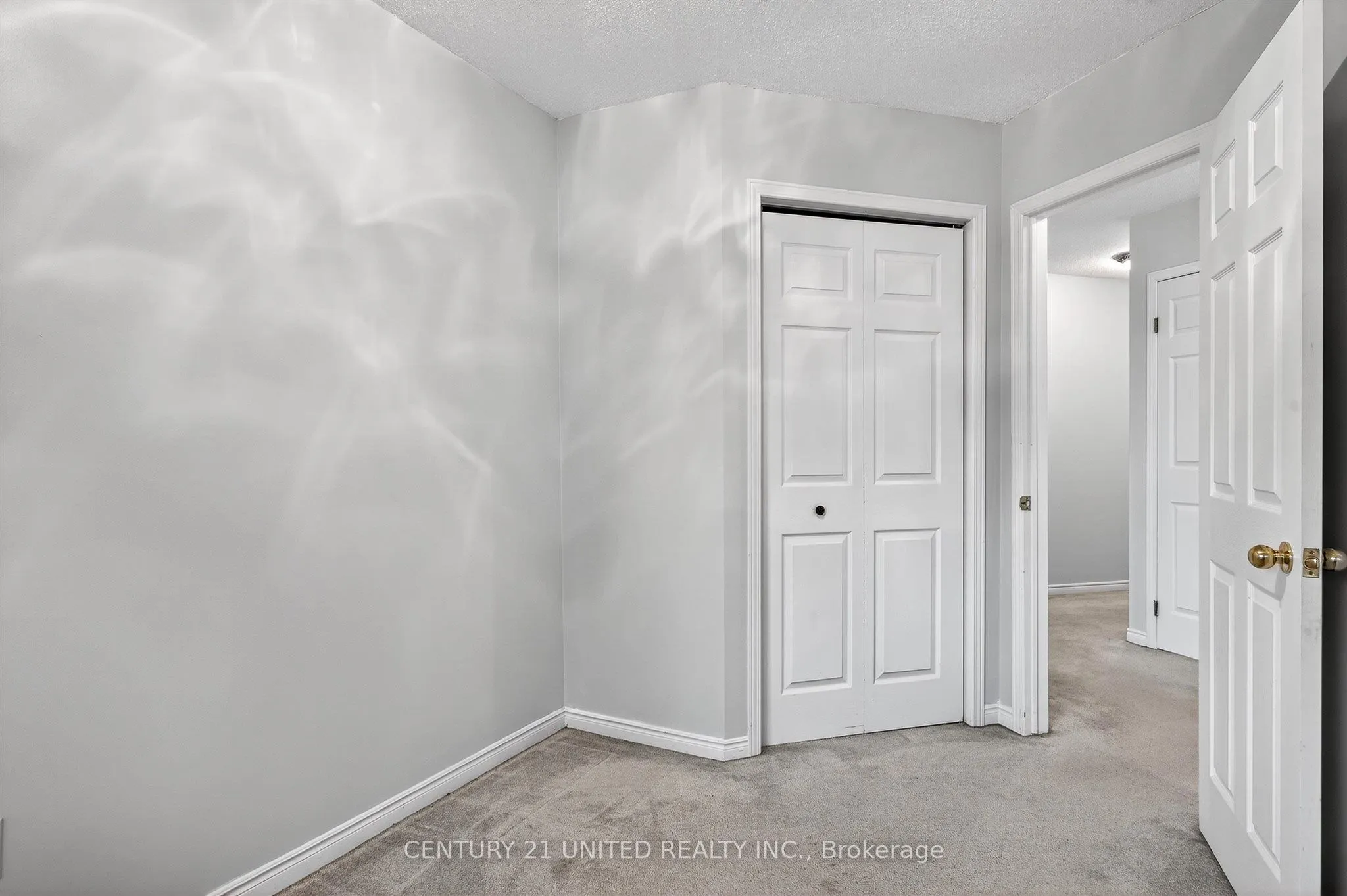 475 Parkhill Road W, #224