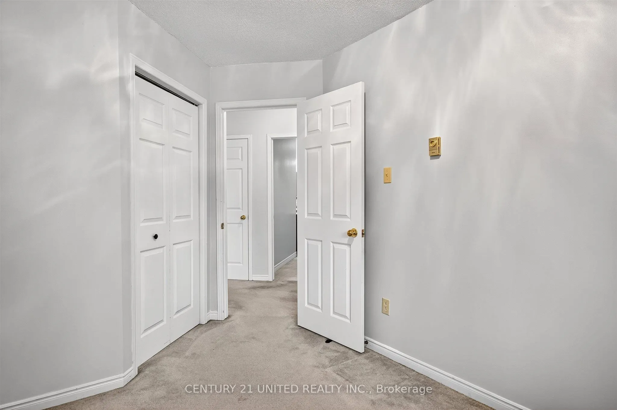 475 Parkhill Road W, #224