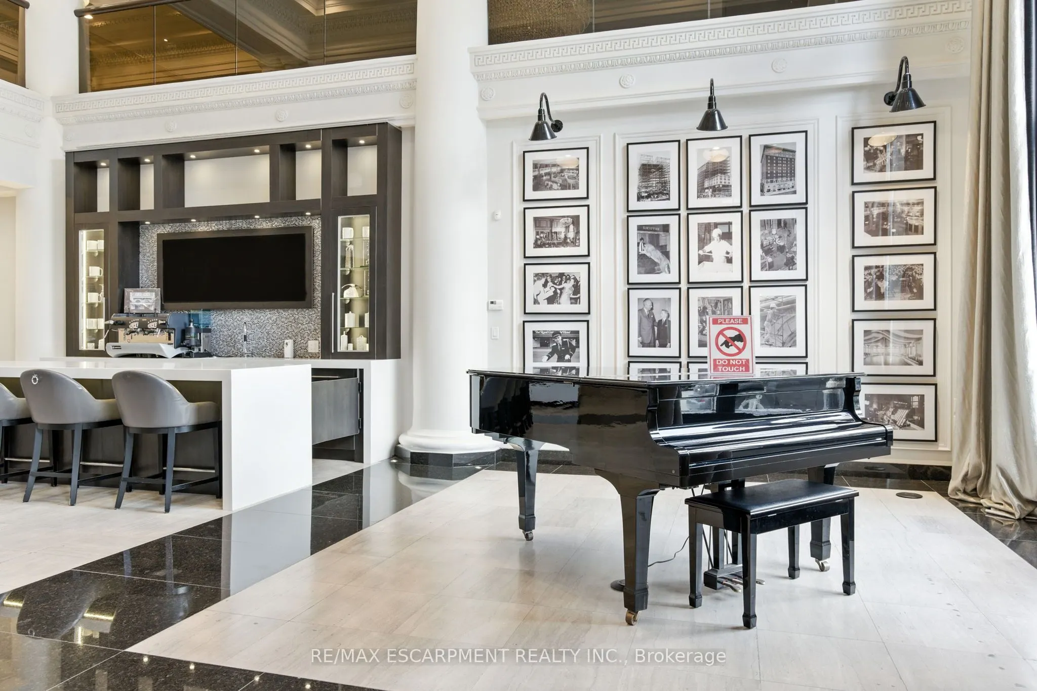 118 King Street E, #523