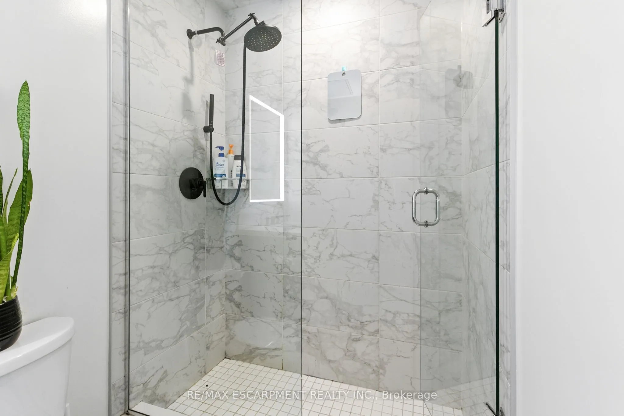 118 King Street E, #523