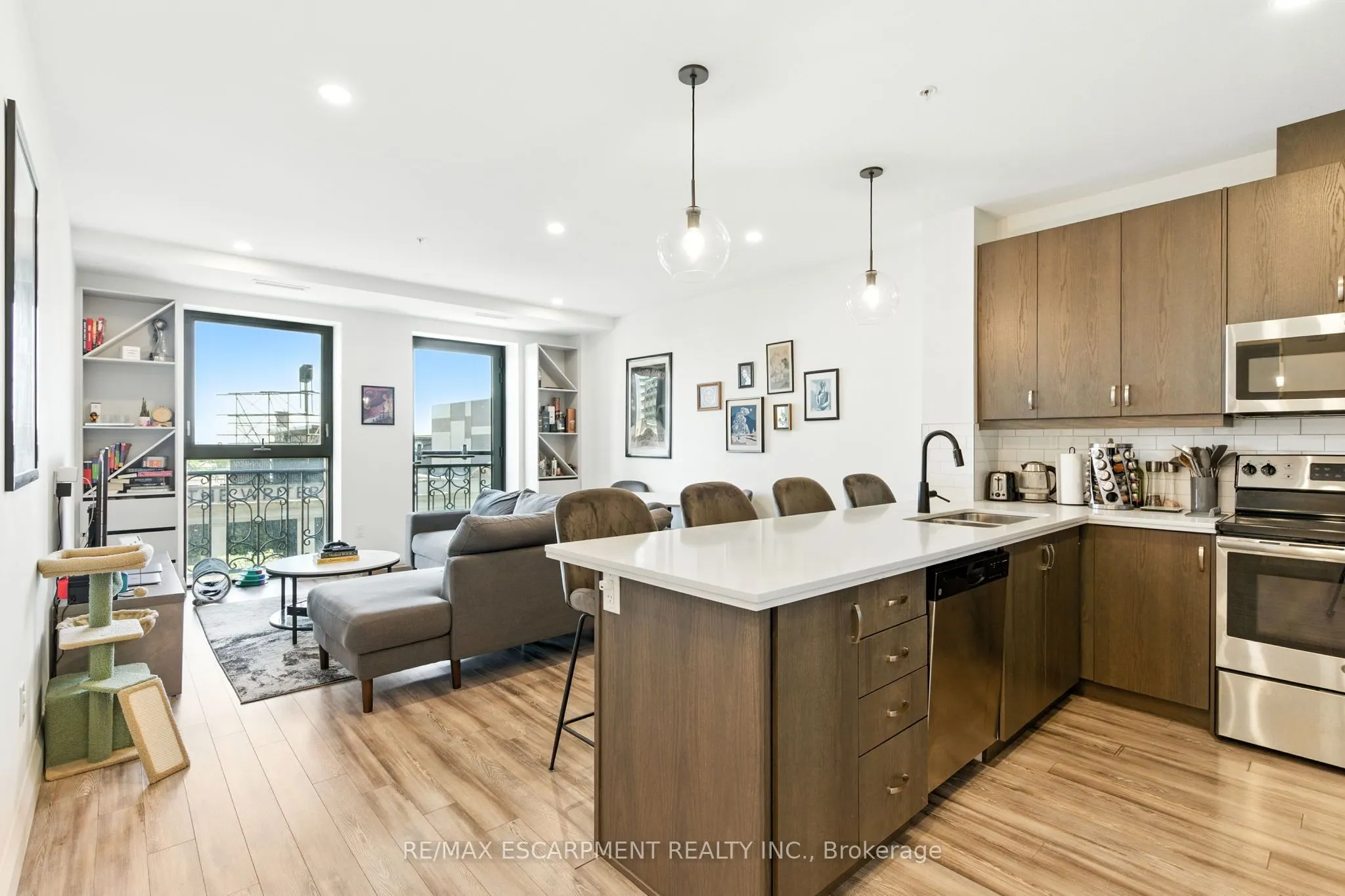 118 King Street E, #523