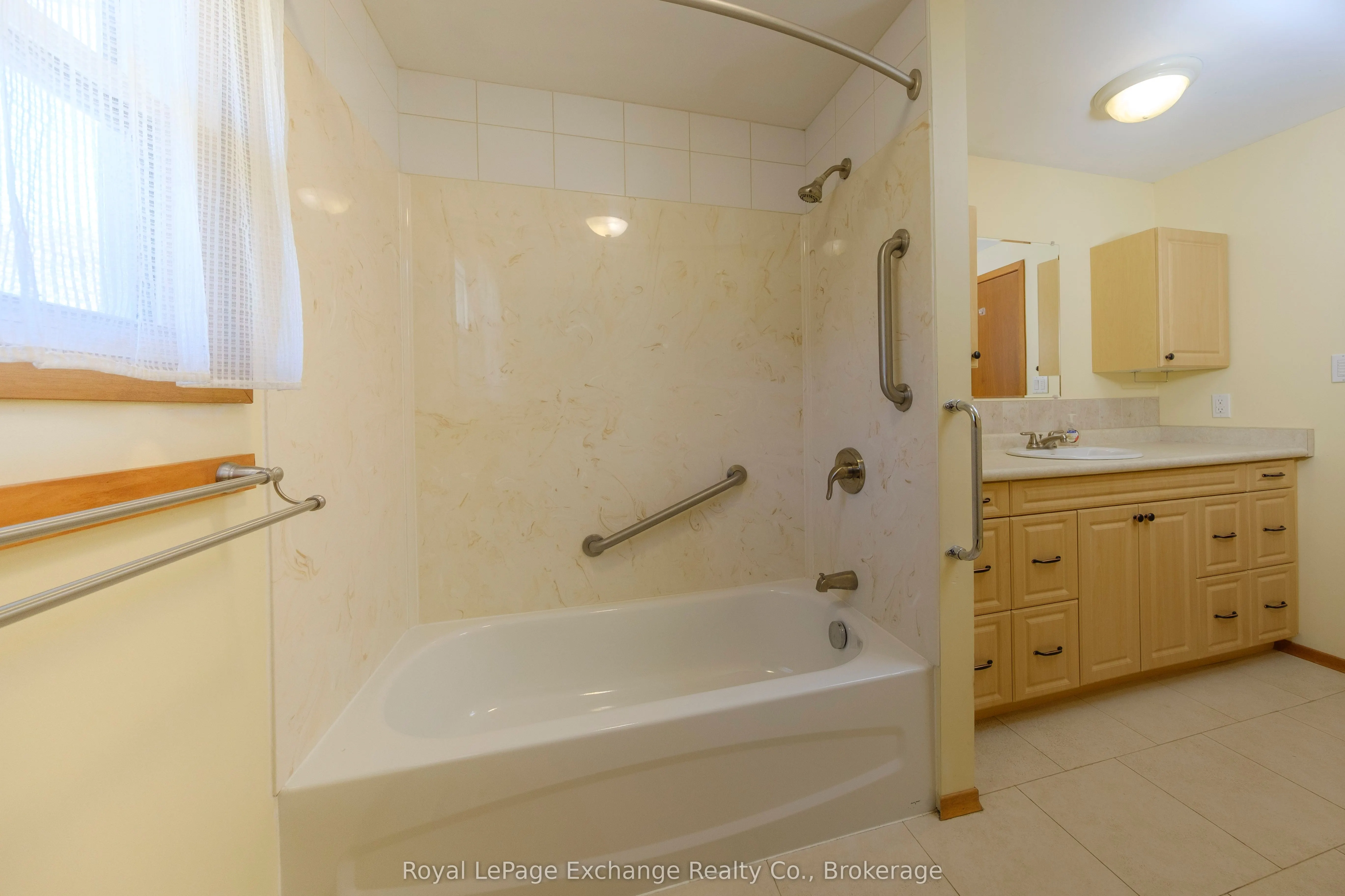 28 Heather Boulevard