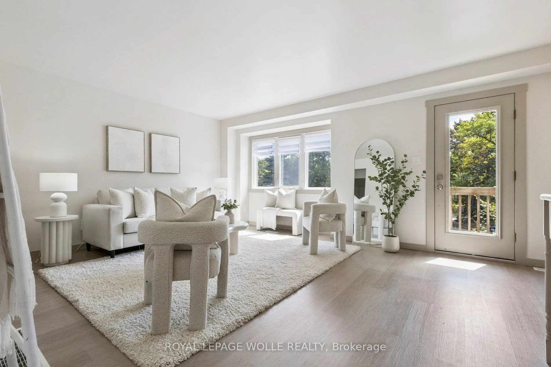 89 Woolwich Street, #27