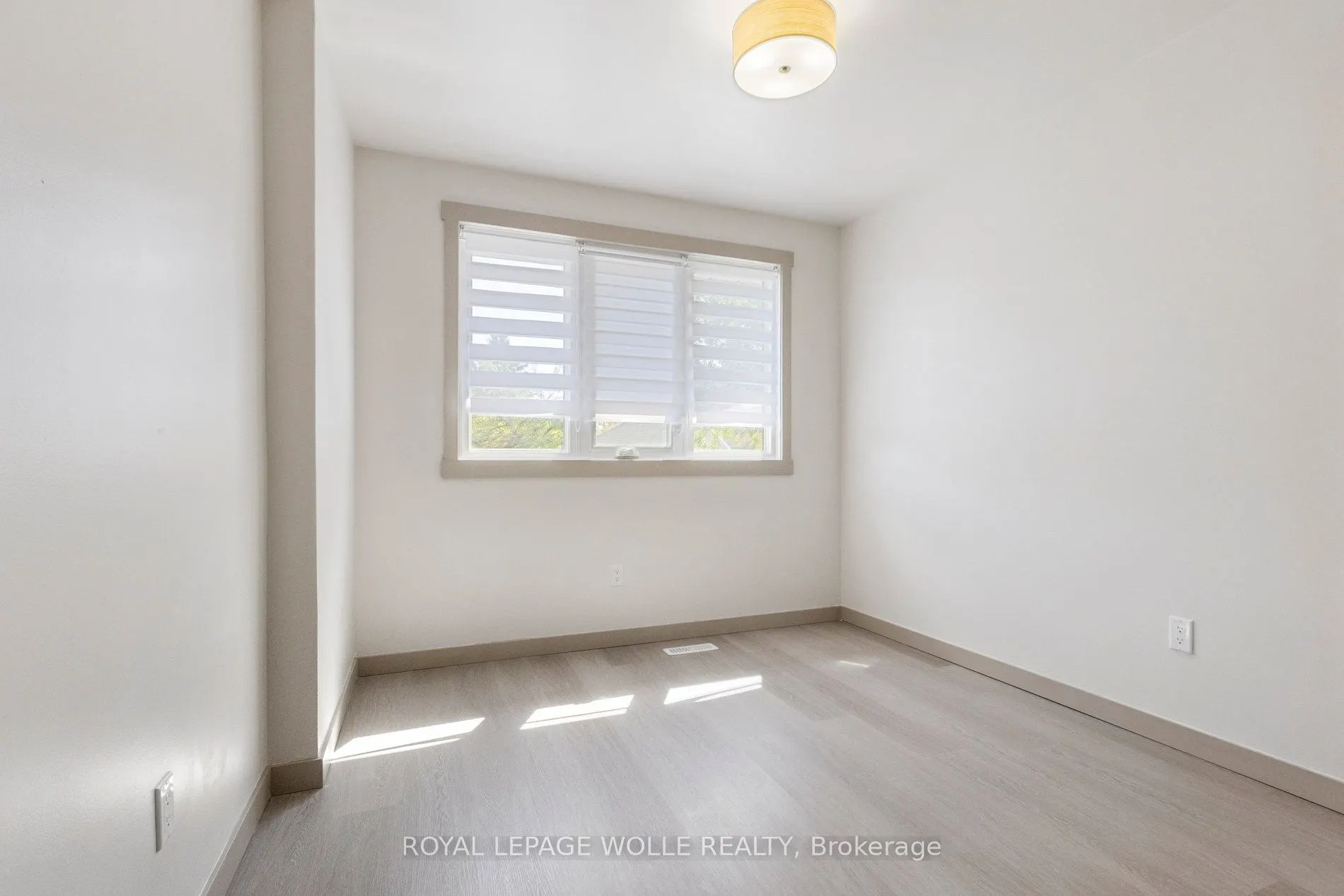 89 Woolwich Street, #27