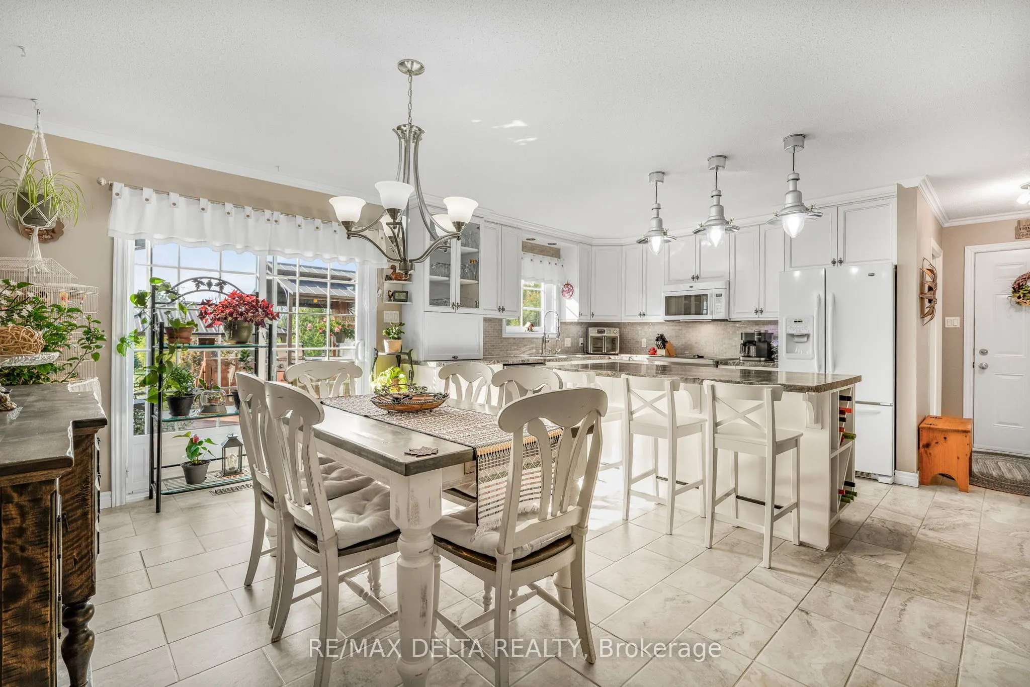 990 Concession 1 Concession