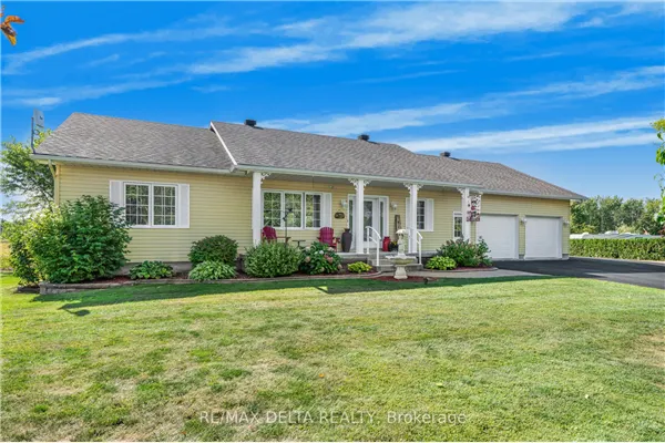 990 Concession 1 Concession