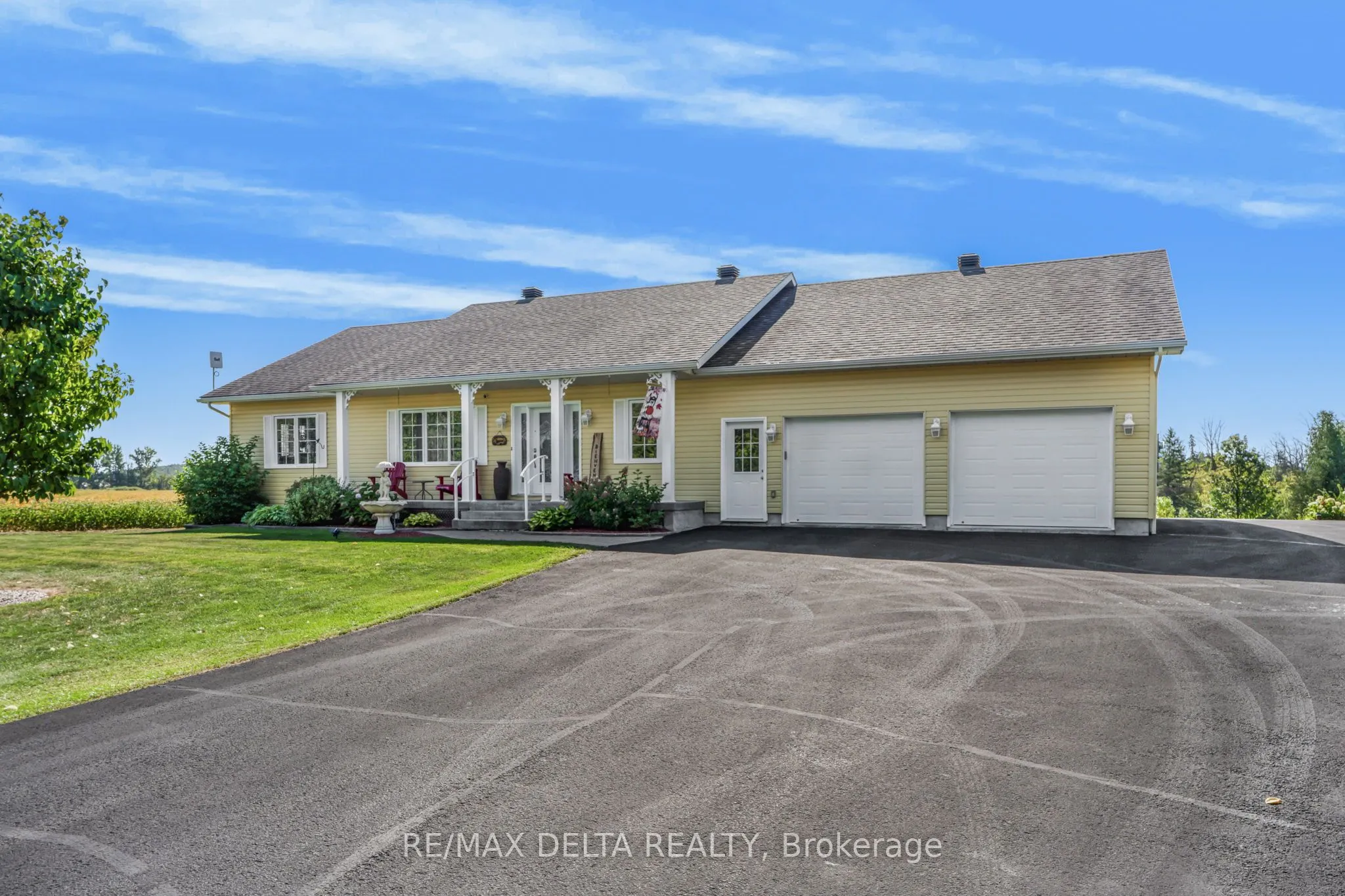 990 Concession 1 Concession