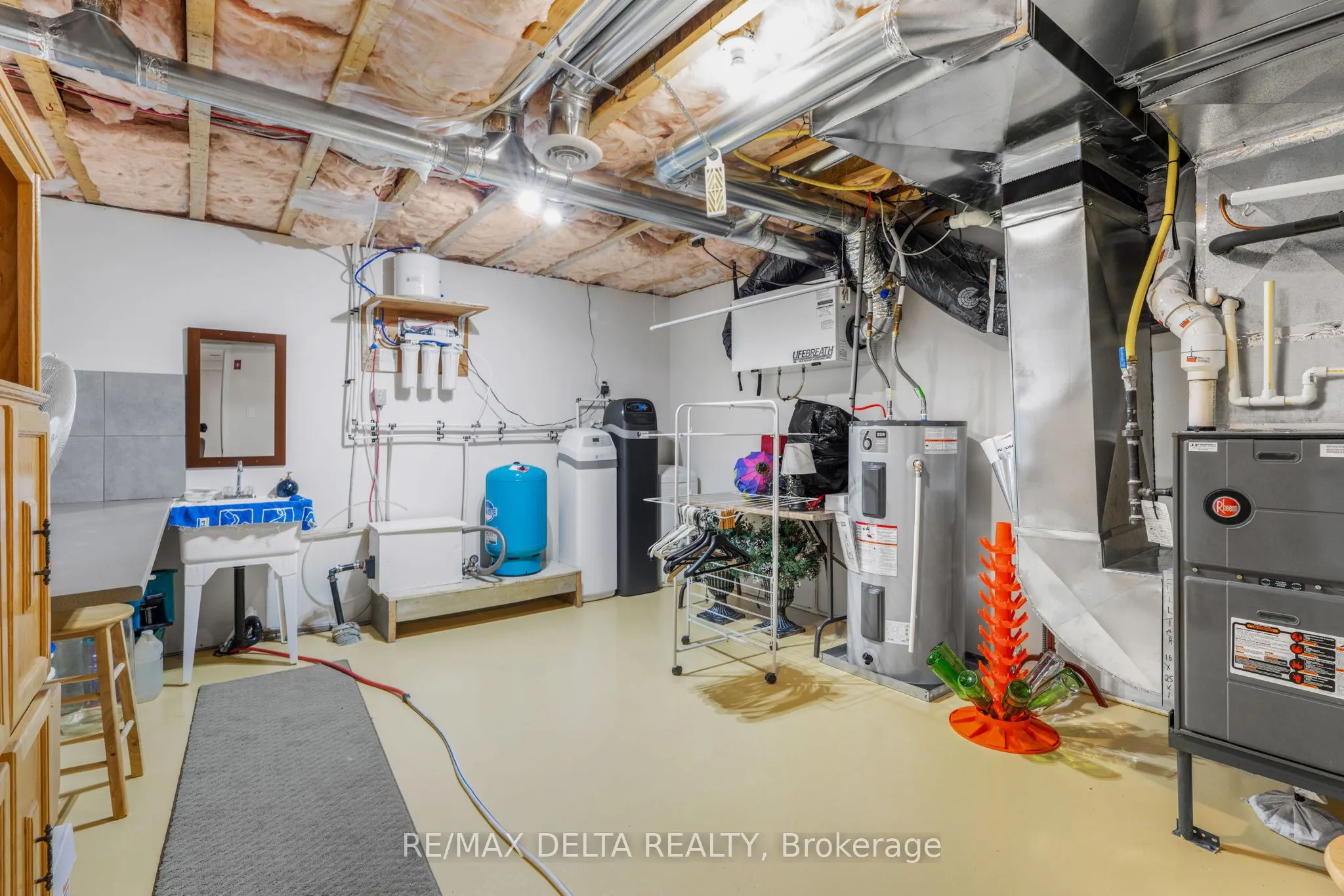 990 Concession 1 Concession