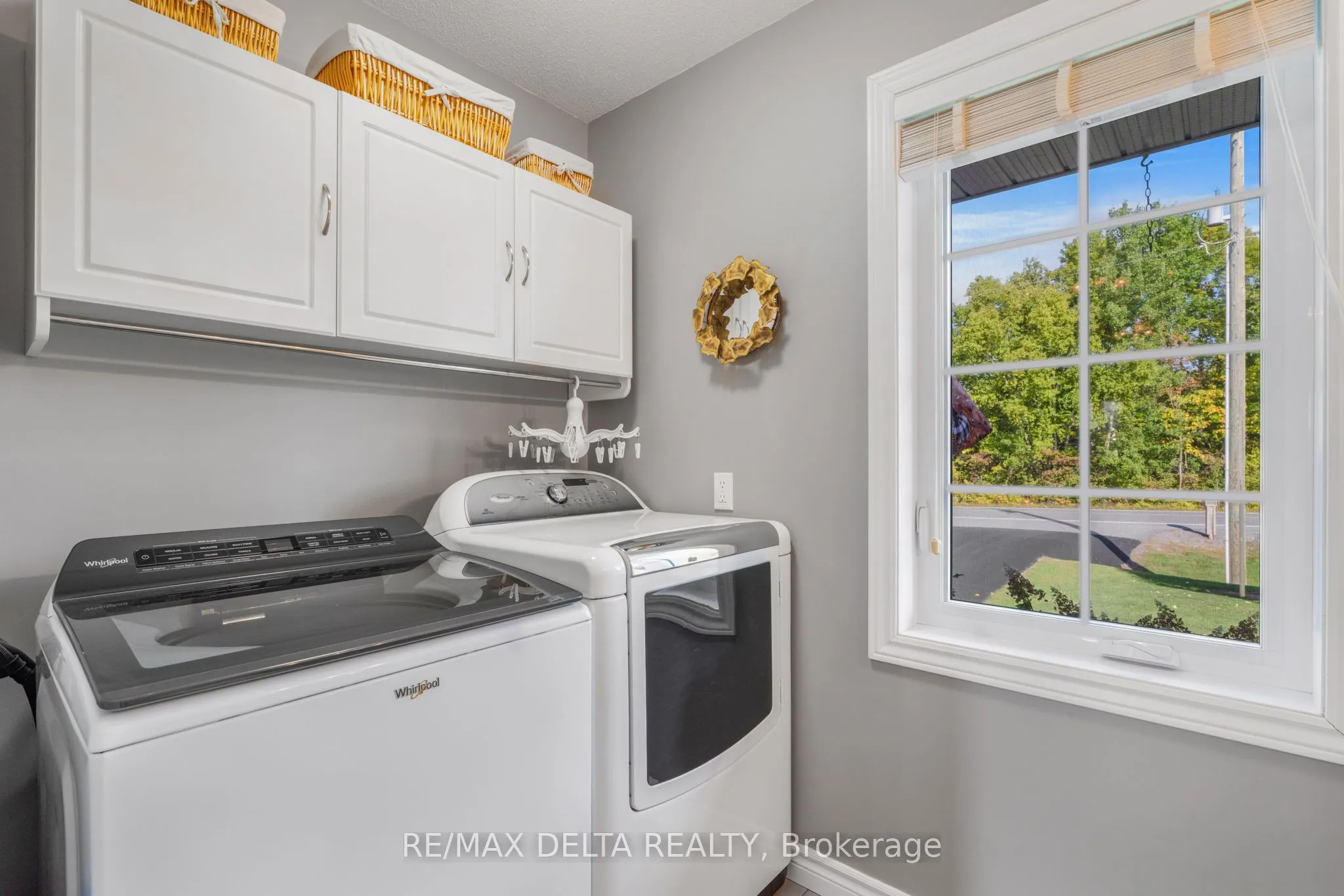 990 Concession 1 Concession