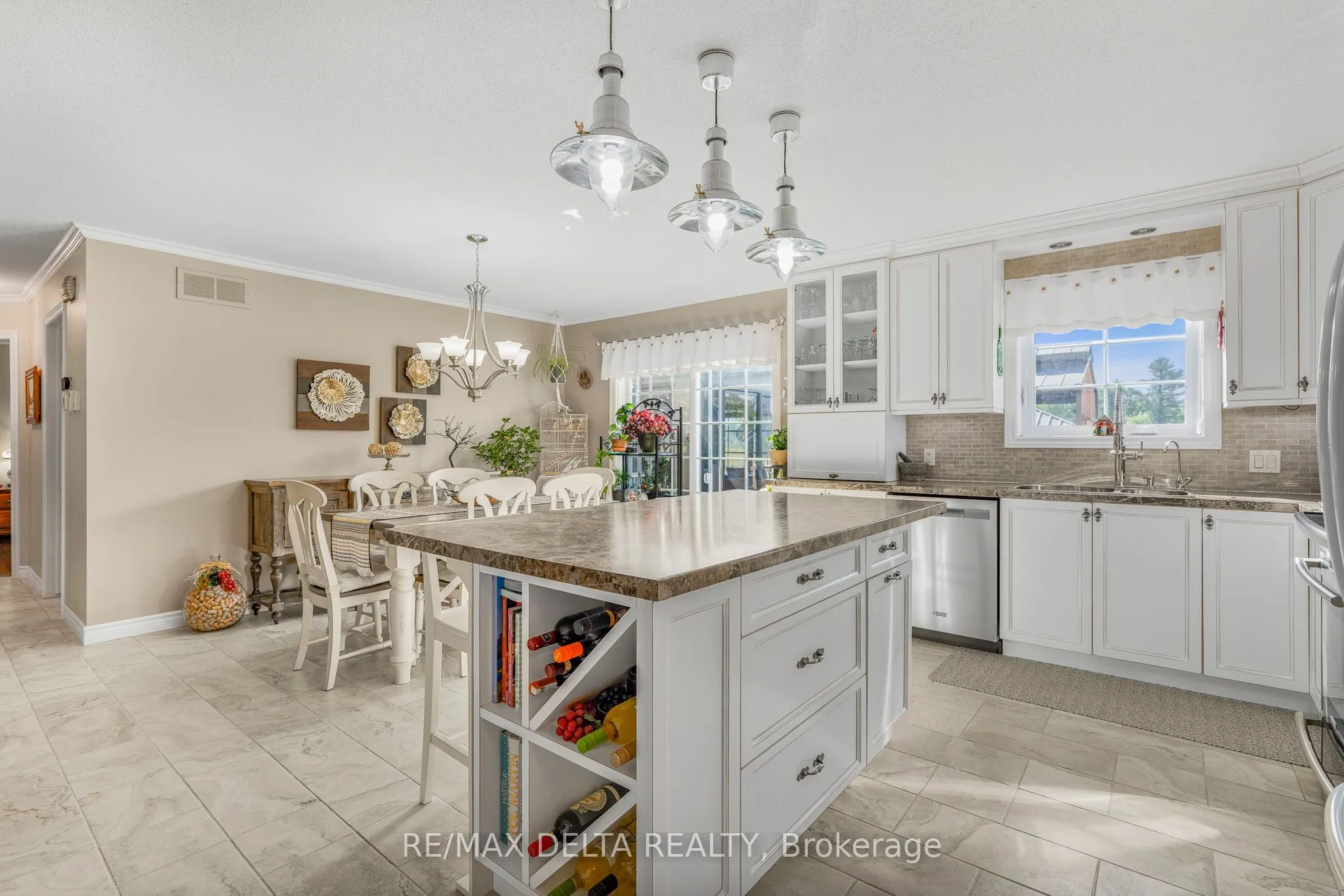 990 Concession 1 Concession