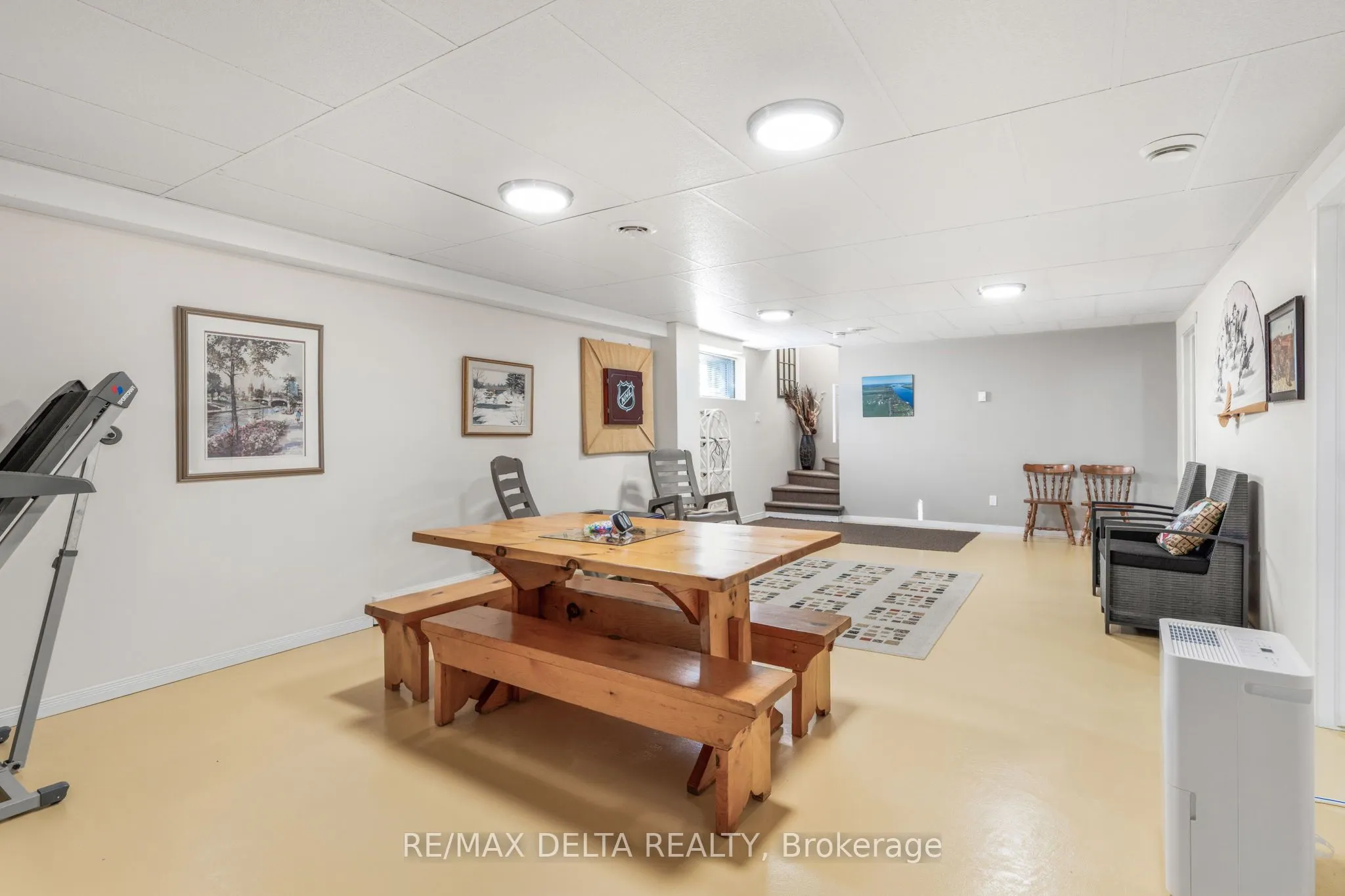 990 Concession 1 Concession