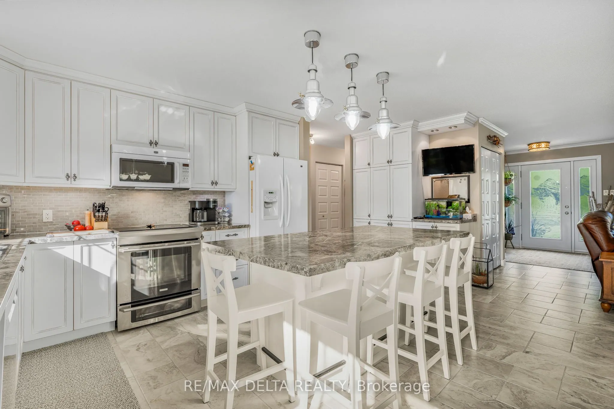 990 Concession 1 Concession