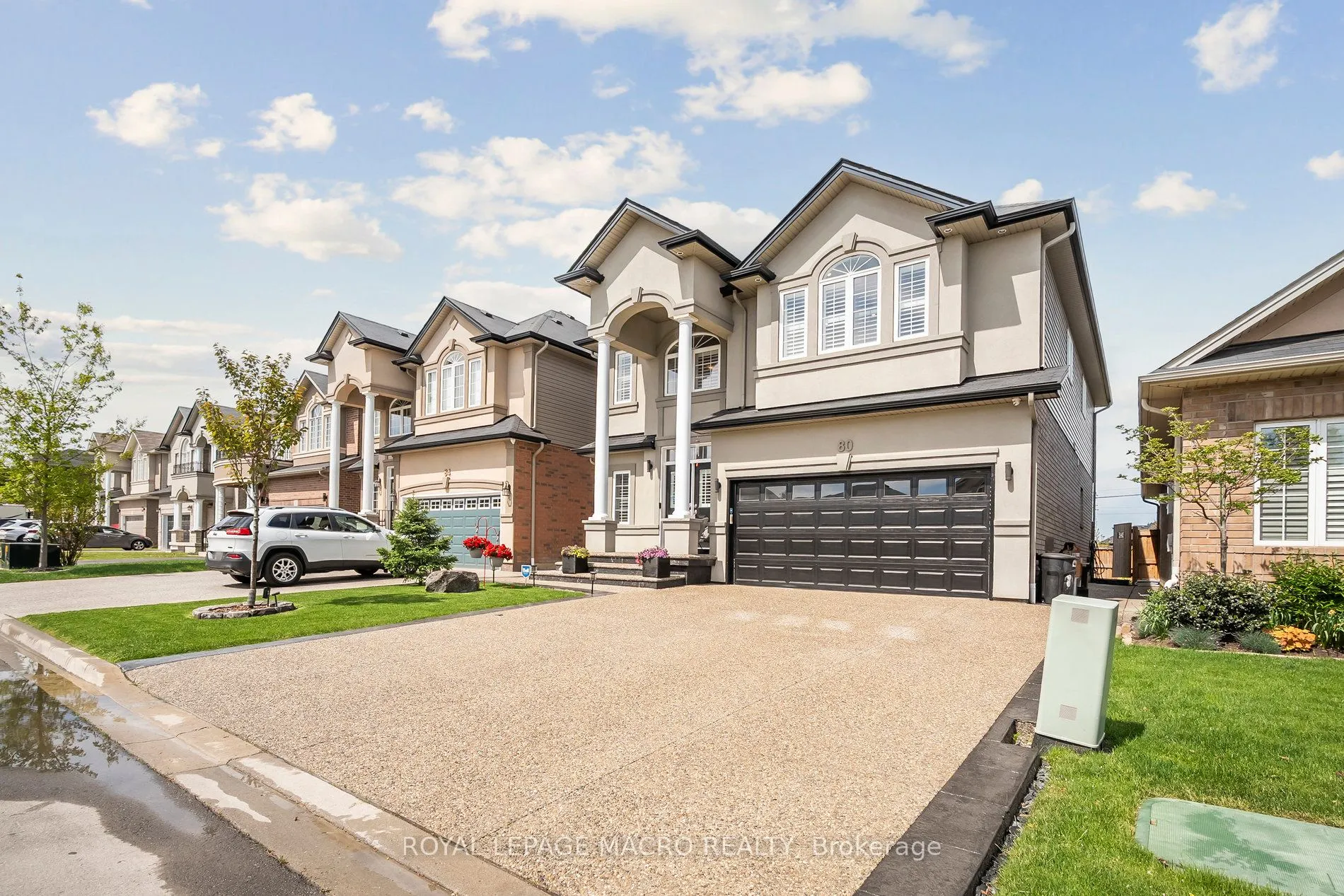 80 Bellroyal Crescent